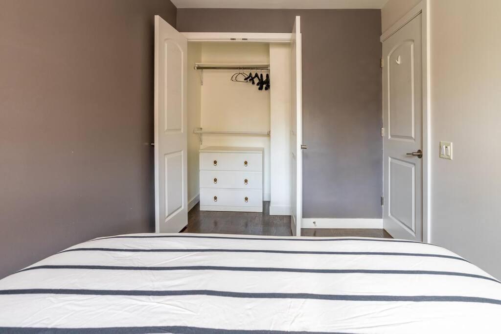 Apartment Duplex 3 Bed 2 Bat Steps From Lincoln Square