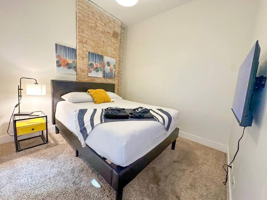 Bright Chicago 3Br Retreat Near Mccormick Place Convention And Museum Campus Apartment *