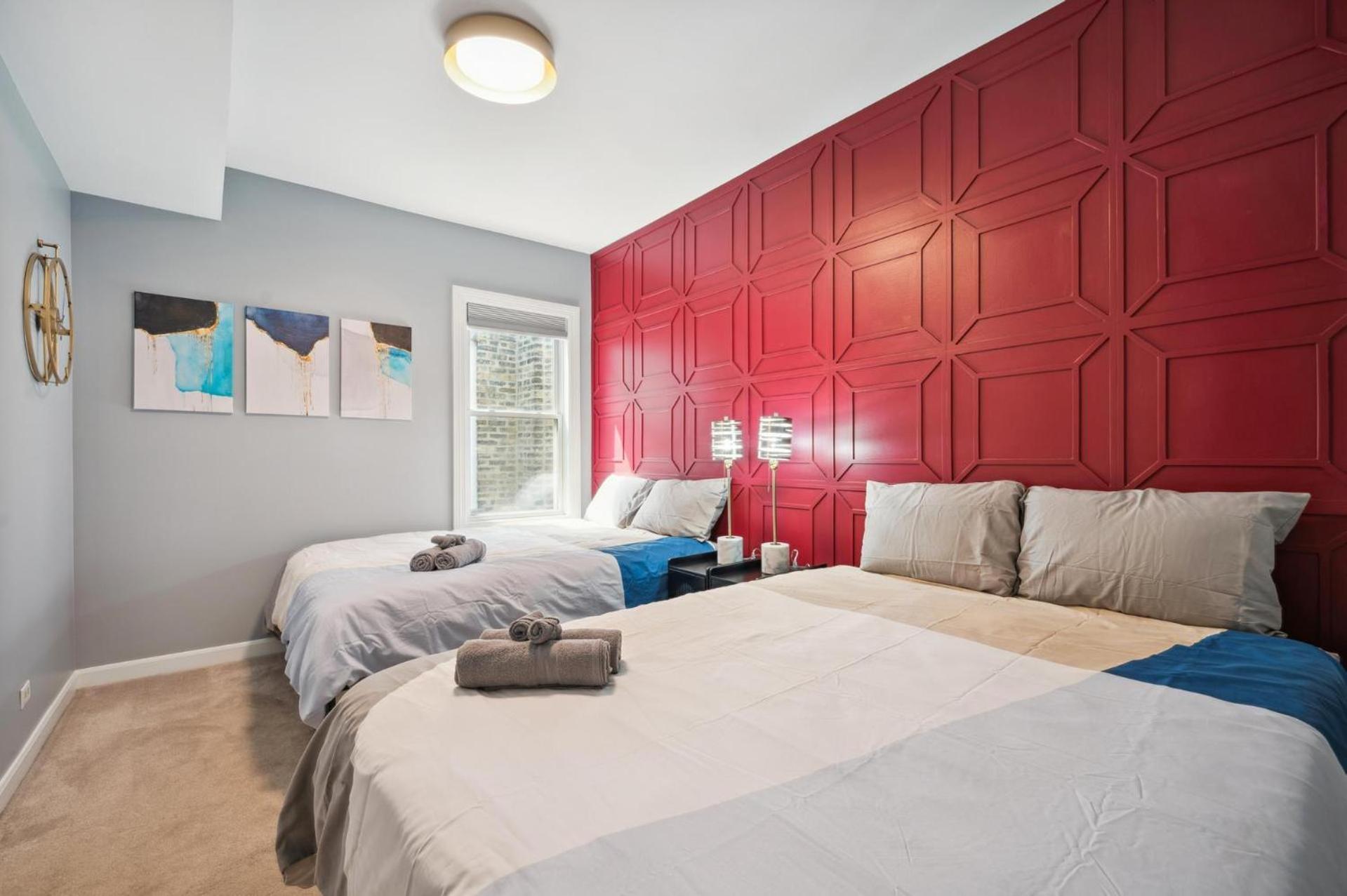 Wrigley 2br, 1ba With Free Parking * Chicago