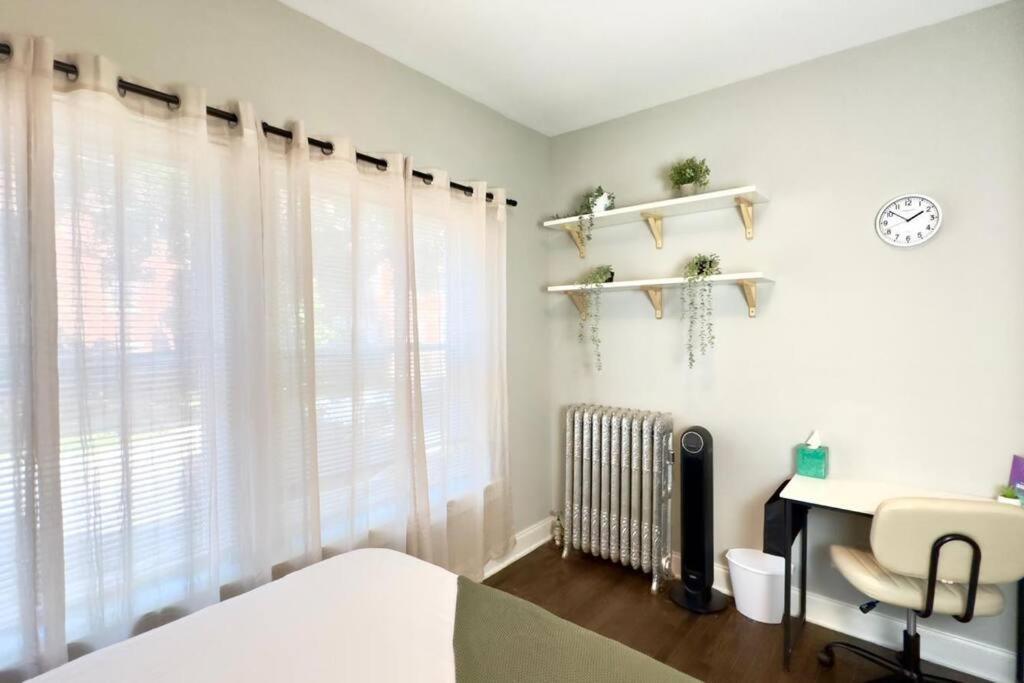 Modern 2br, Ideal Location Near Local Spots * Chicago