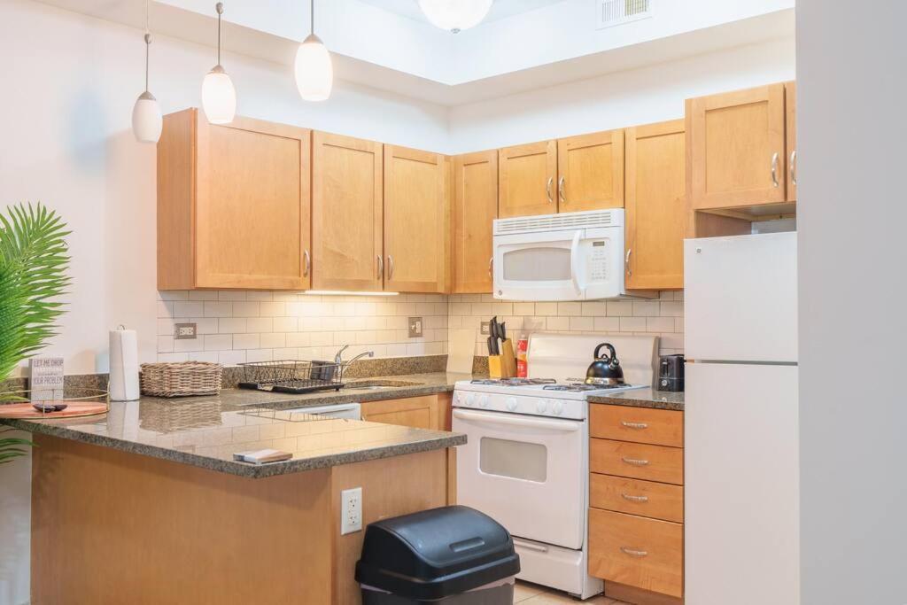 Cozy 3br Hyde Park Oasis Near Uchi, Shops & Dining *
