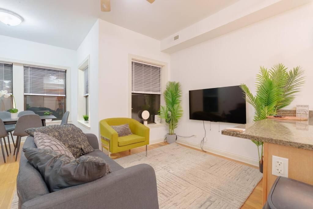 Cozy 3br Hyde Park Oasis Near Uchi, Shops & Dining Apartment *