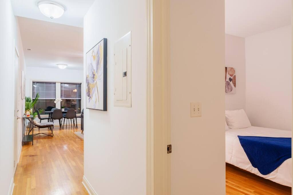 Cozy 3br Hyde Park Oasis Near Uchi, Shops & Dining Apartment Chicago