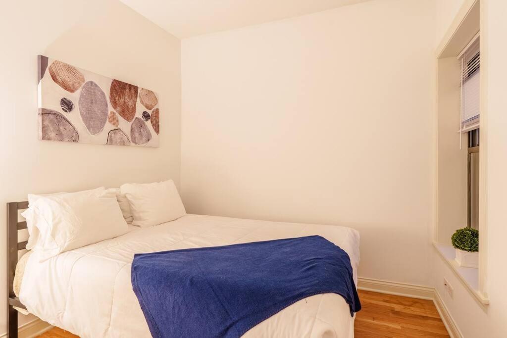 Cozy 3br Hyde Park Oasis Near Uchi, Shops & Dining Apartment Chicago