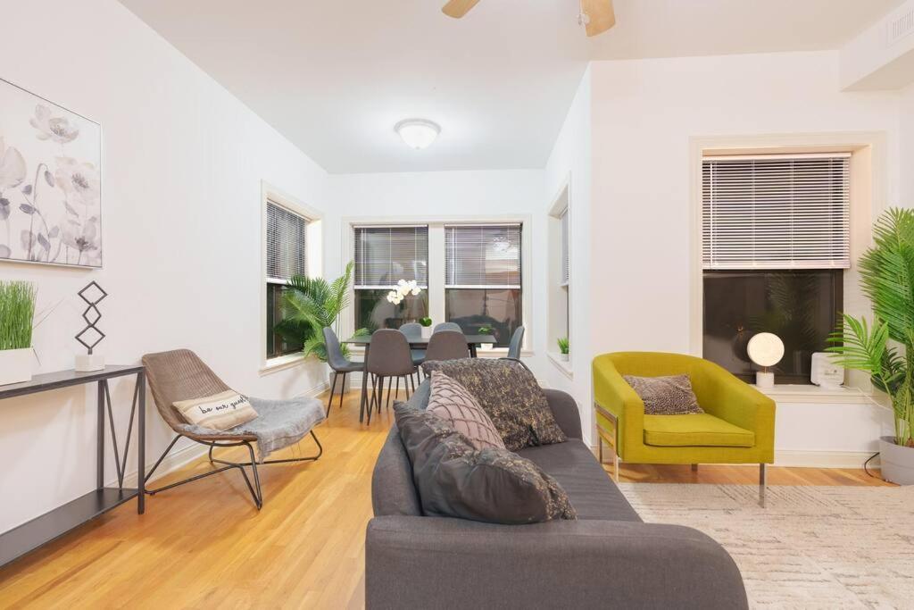 Cozy 3br Hyde Park Oasis Near Uchi, Shops & Dining Apartment Chicago