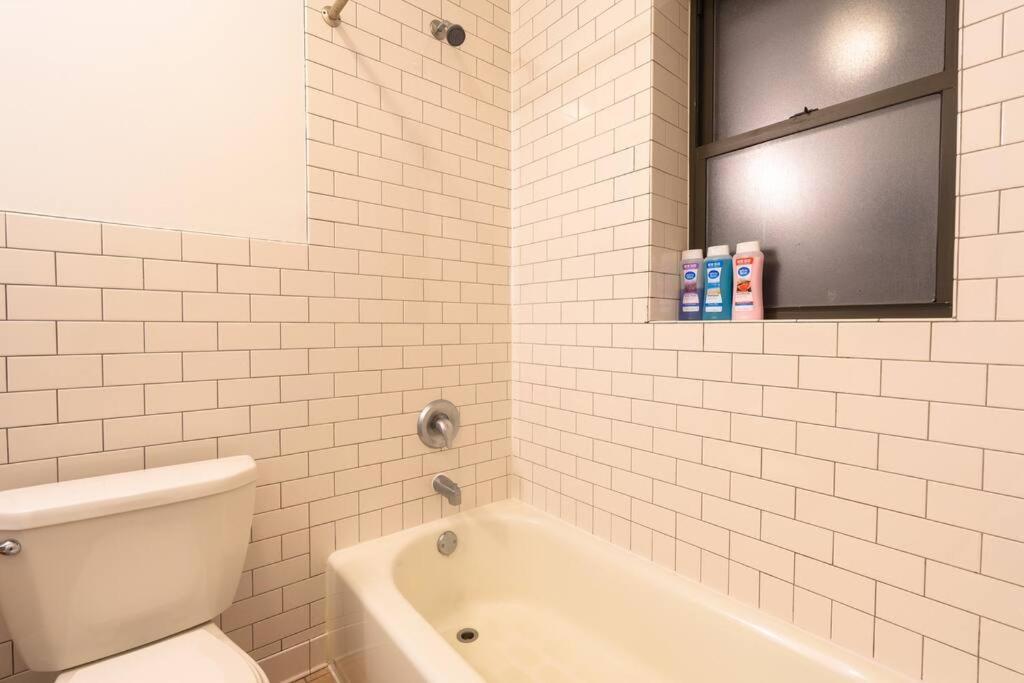 Cozy 3br Hyde Park Oasis Near Uchi, Shops & Dining * Chicago