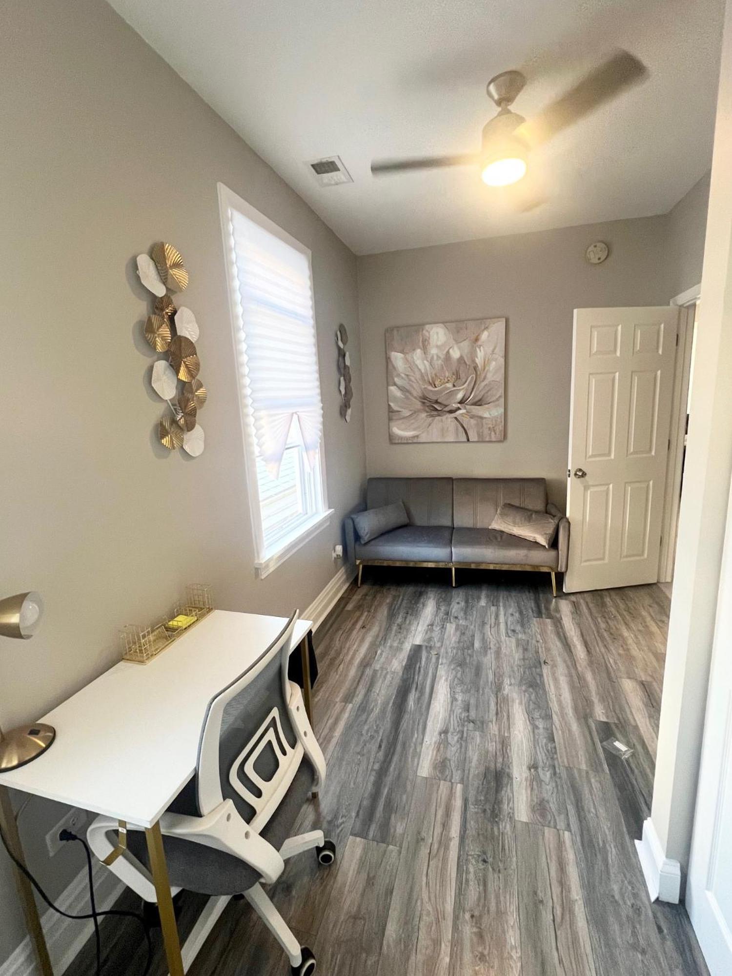 Cozy 10 Mins To Midway Airport & Downtown