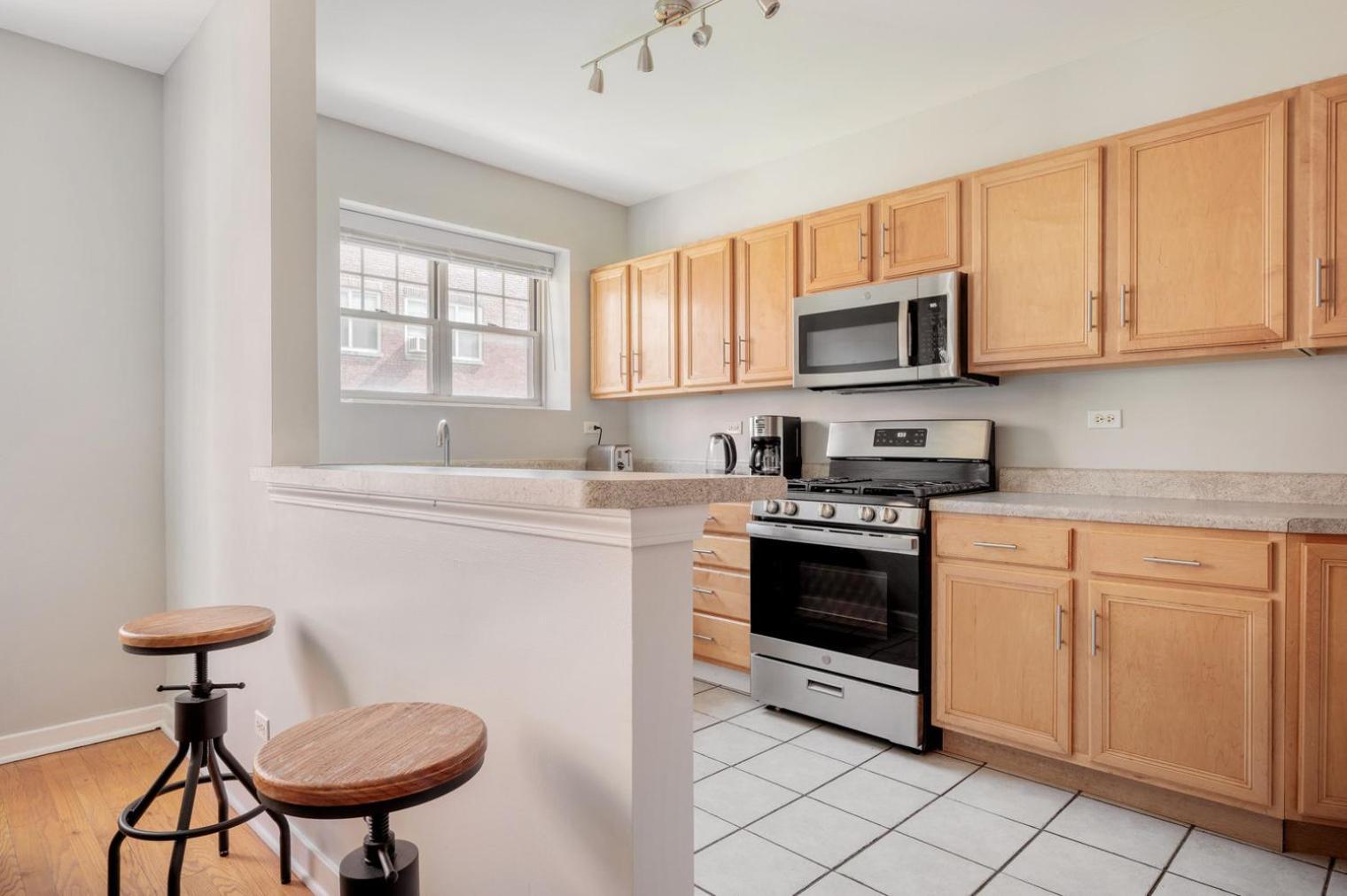 Evanston 2br W Courtyard Nr Northwestern Chi-953 Apartment