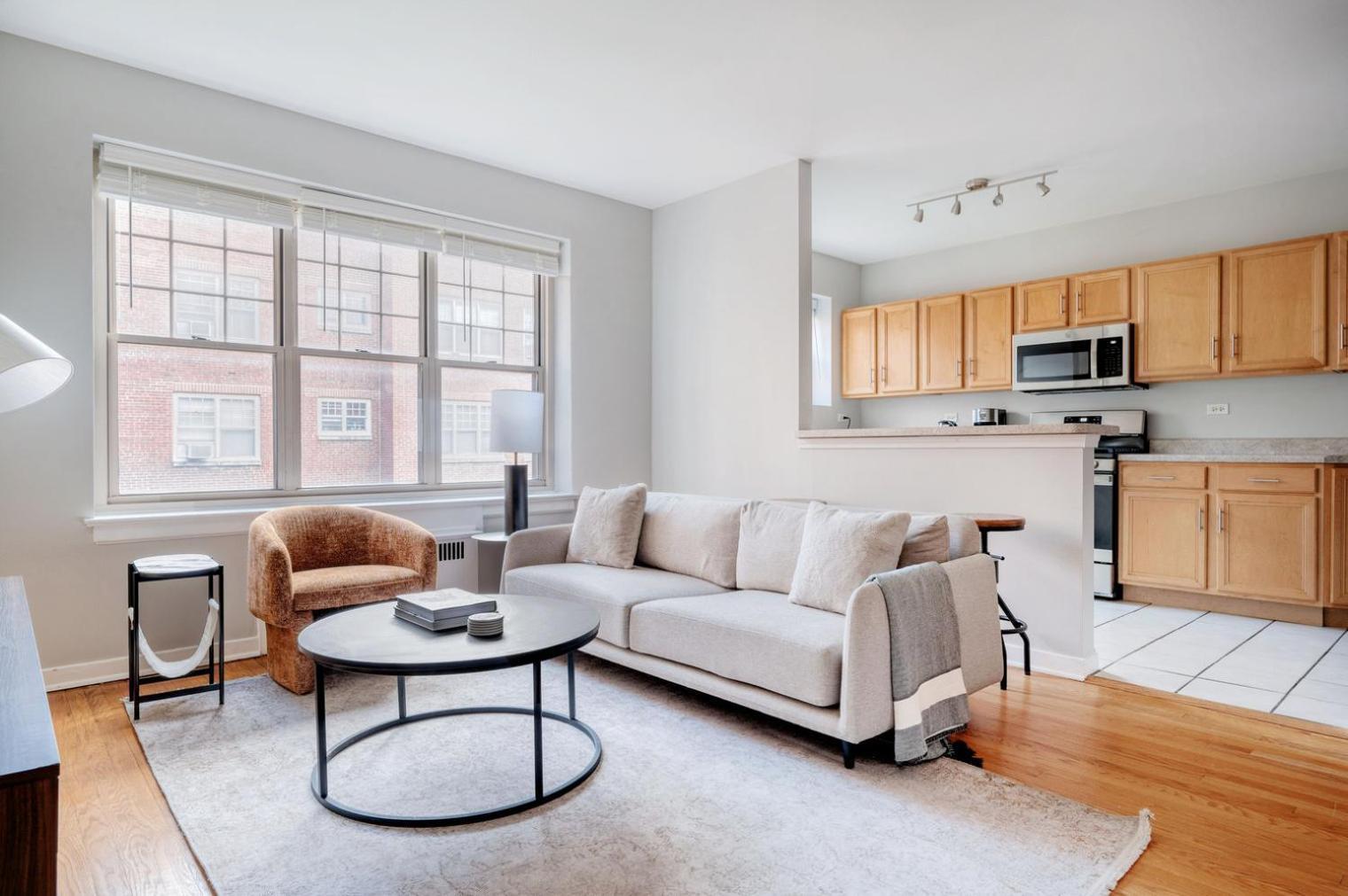 Evanston 2br W Courtyard Nr Northwestern Chi-953 Apartment *