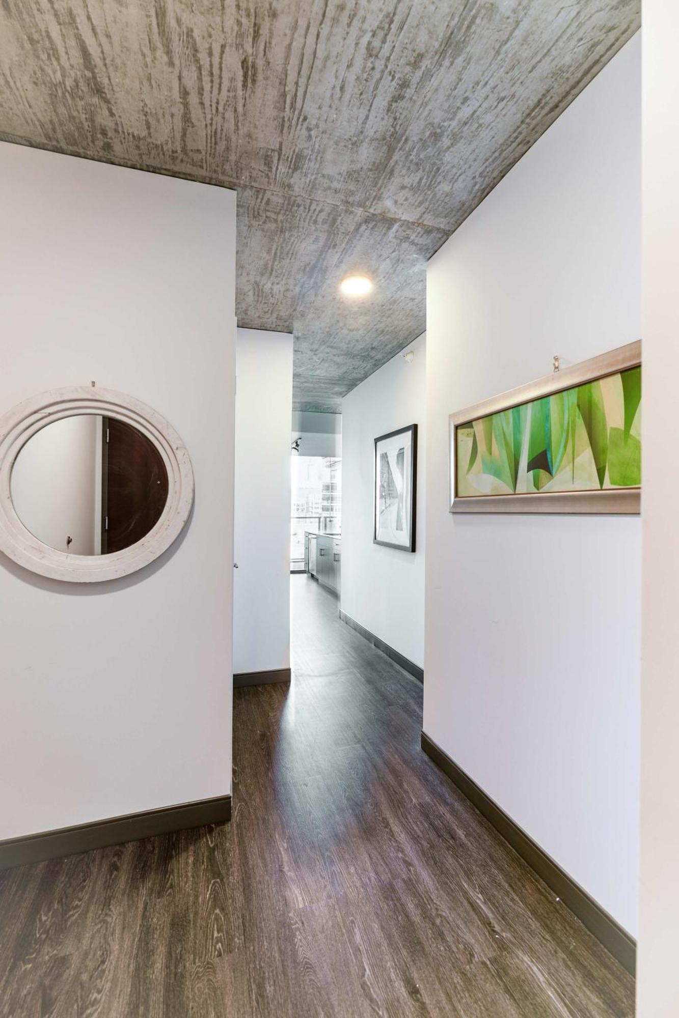 New Sleek 2br - Perfect Blend Of Comfort & Style In Chicago