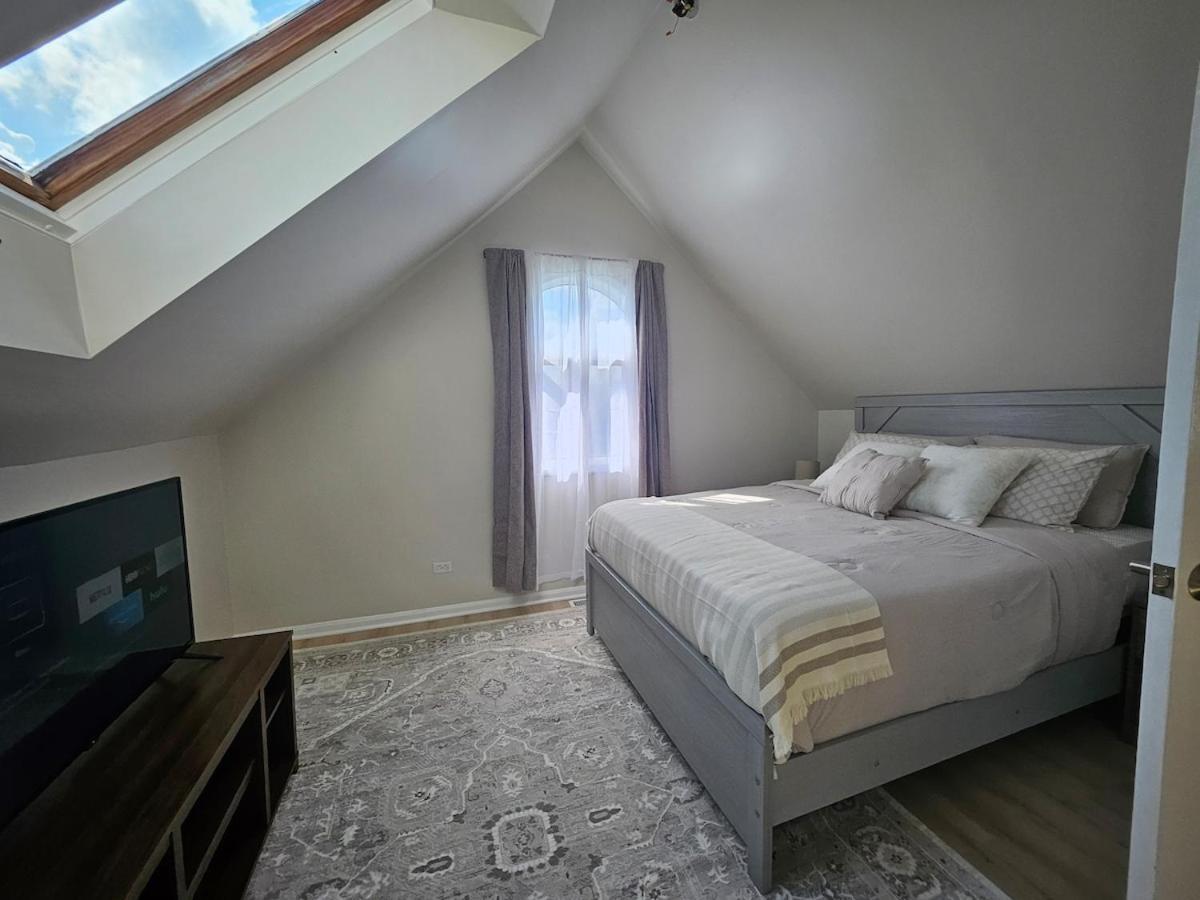Apartment Chic Loft In The Southport Corridor *
