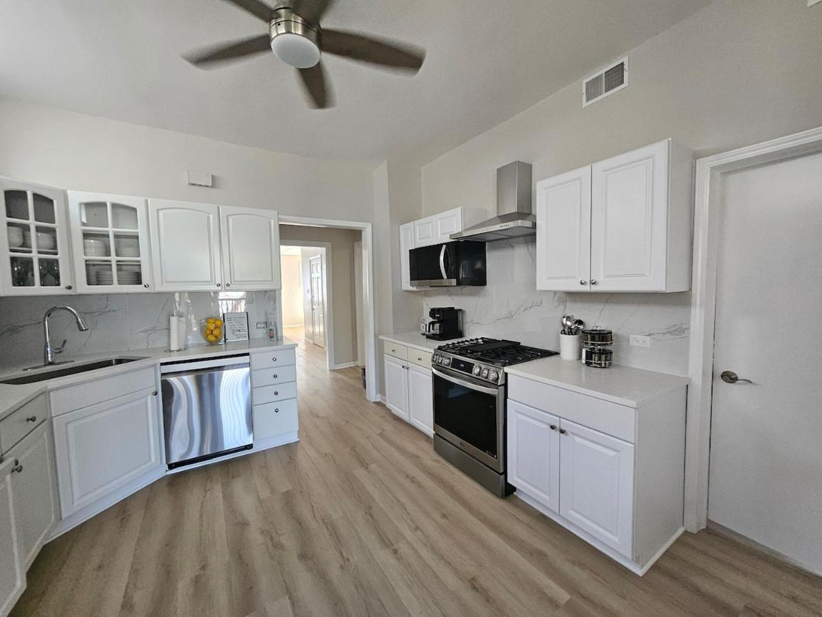 Apartment Chic Loft In The Southport Corridor