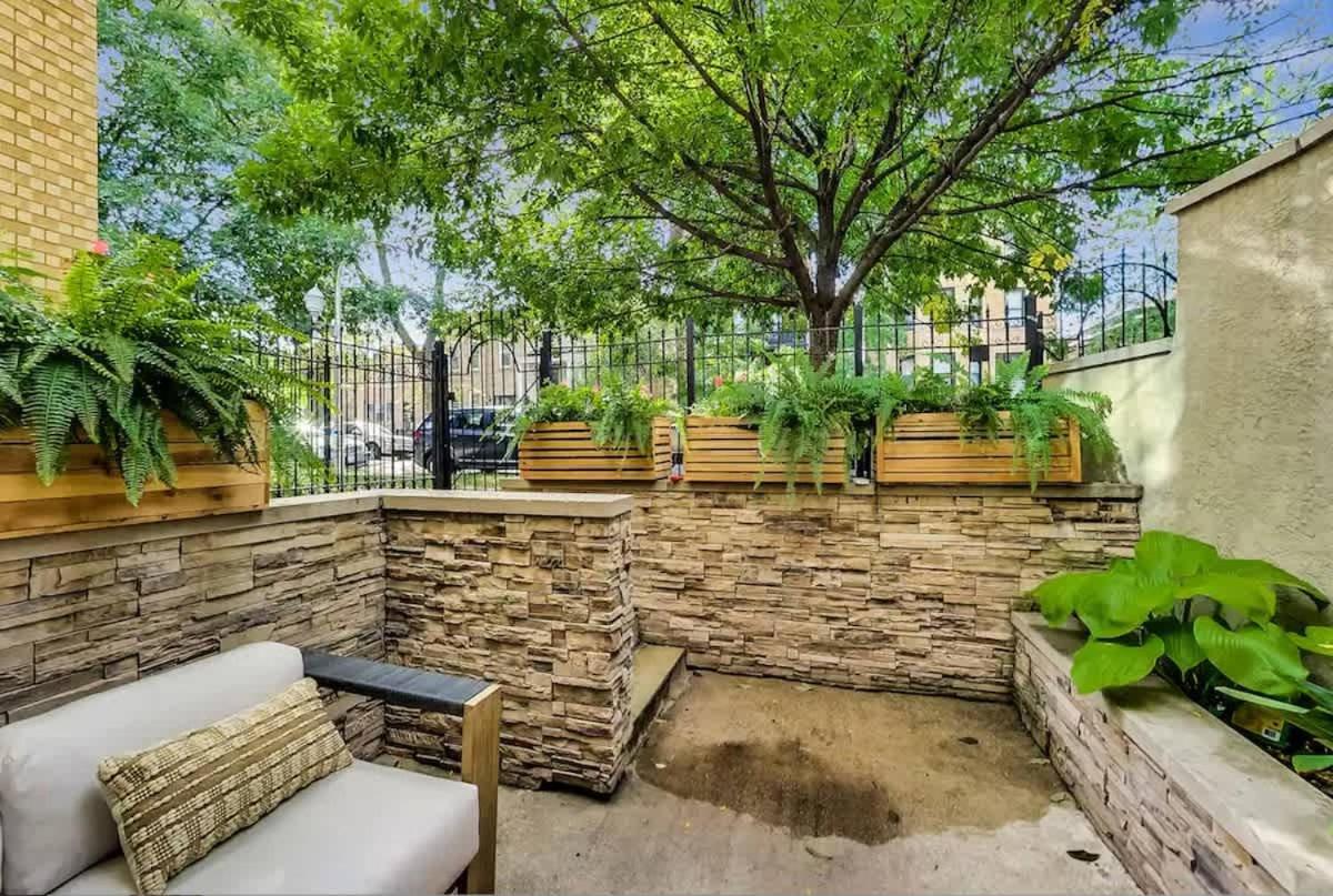 Charming Getaway With Patio *