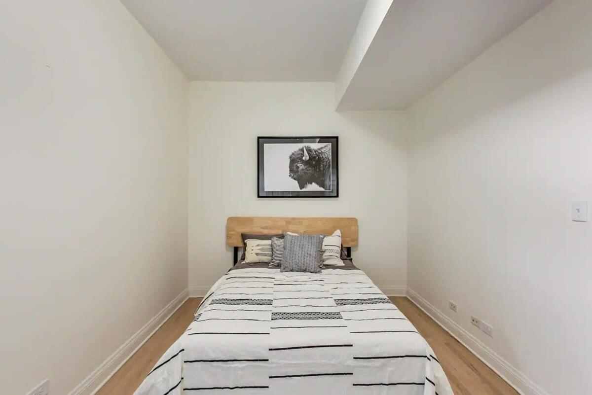 Spacious 4br With Outdoor Oasis Chicago