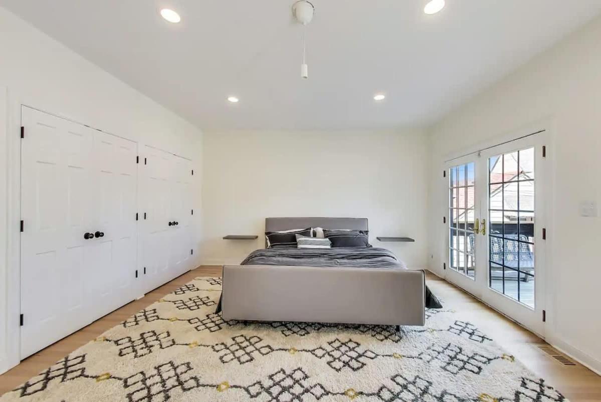 Apartment Spacious 4br With Outdoor Oasis