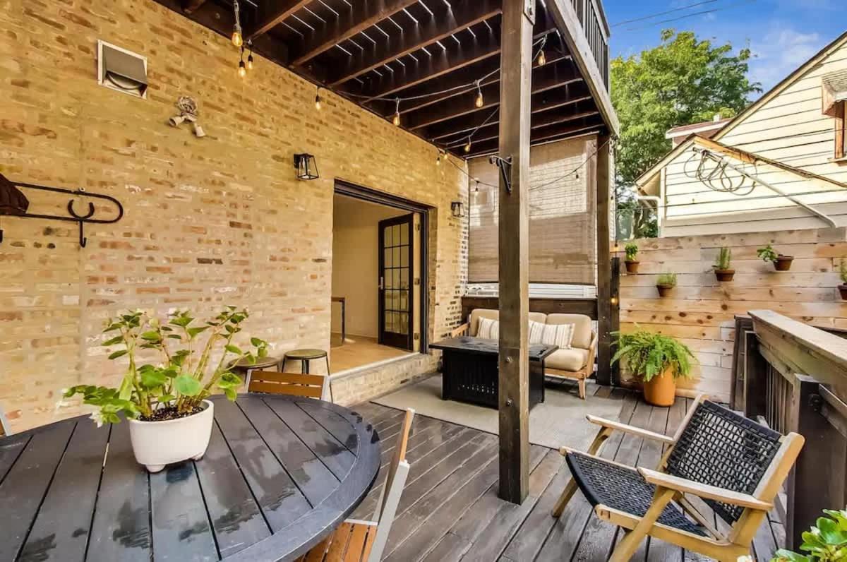 Spacious 4br With Outdoor Oasis