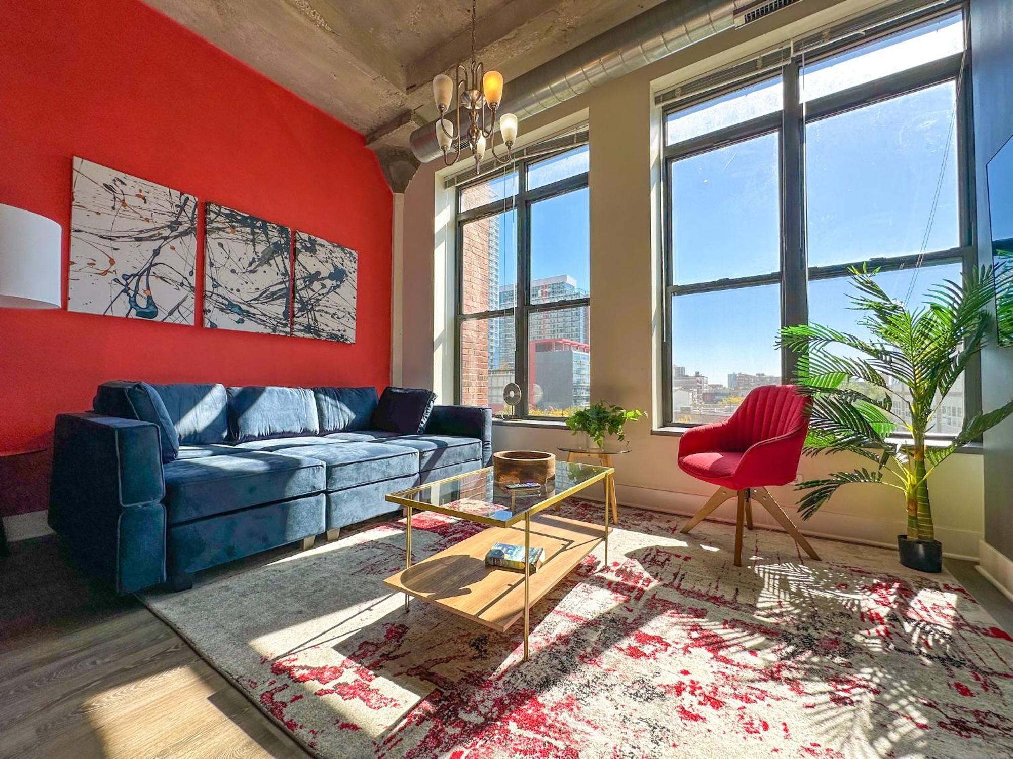 Mccormick Place Secret Oasis With Optional Parking For Up To 8 Guests Apartment