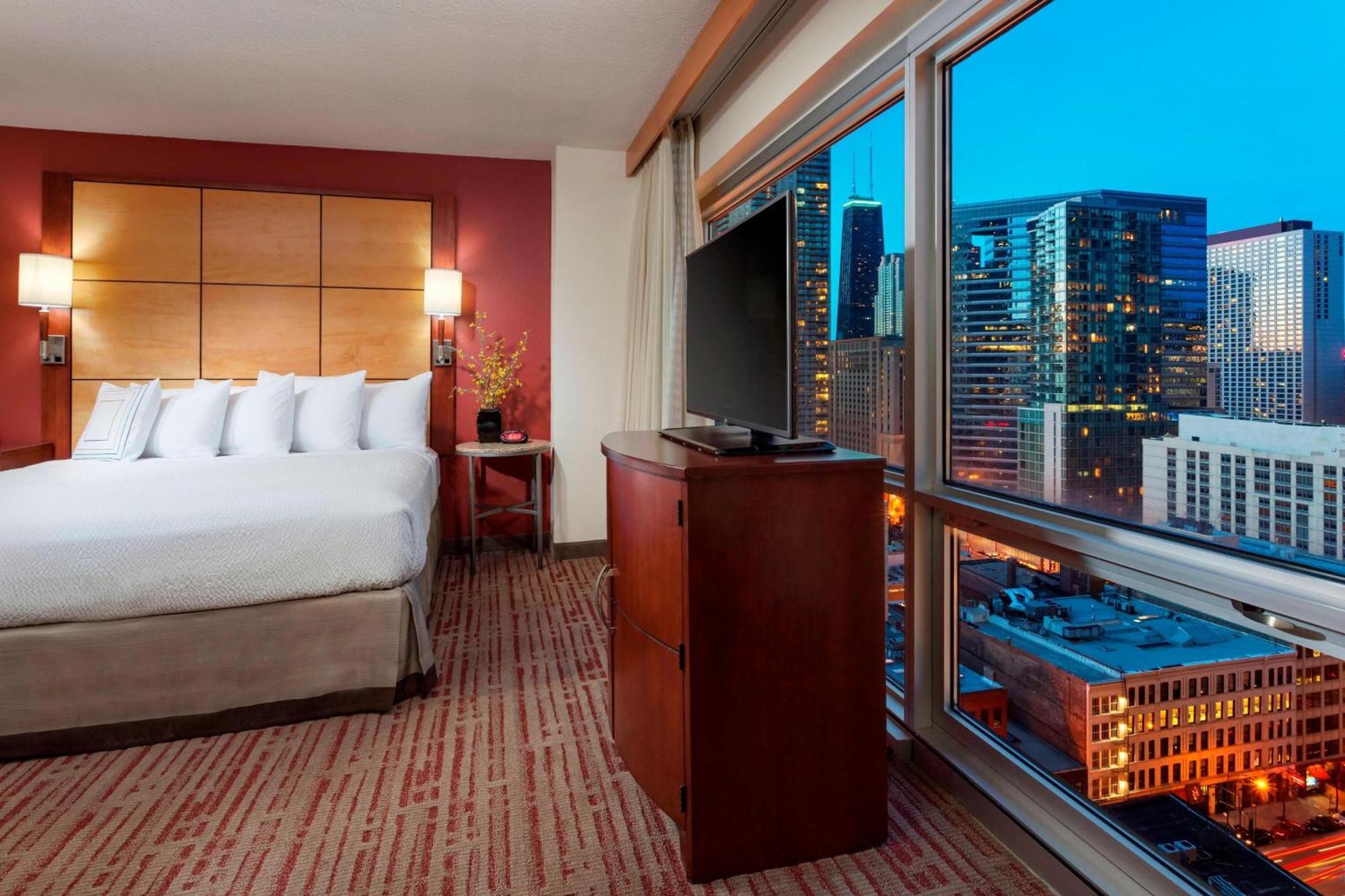 By Marriott Downtown/river North Hotel