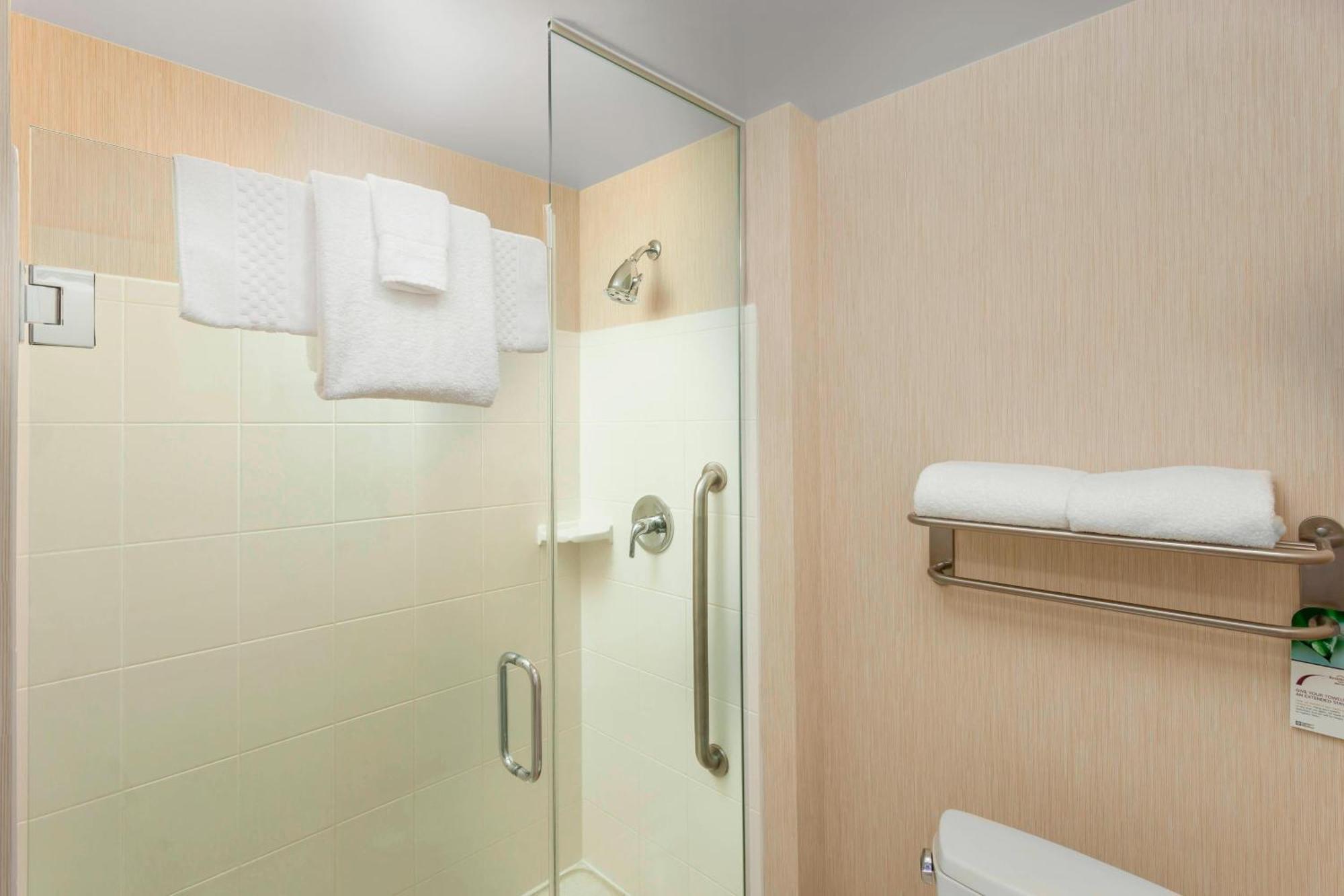 By Marriott Downtown/river North Hotel 3*