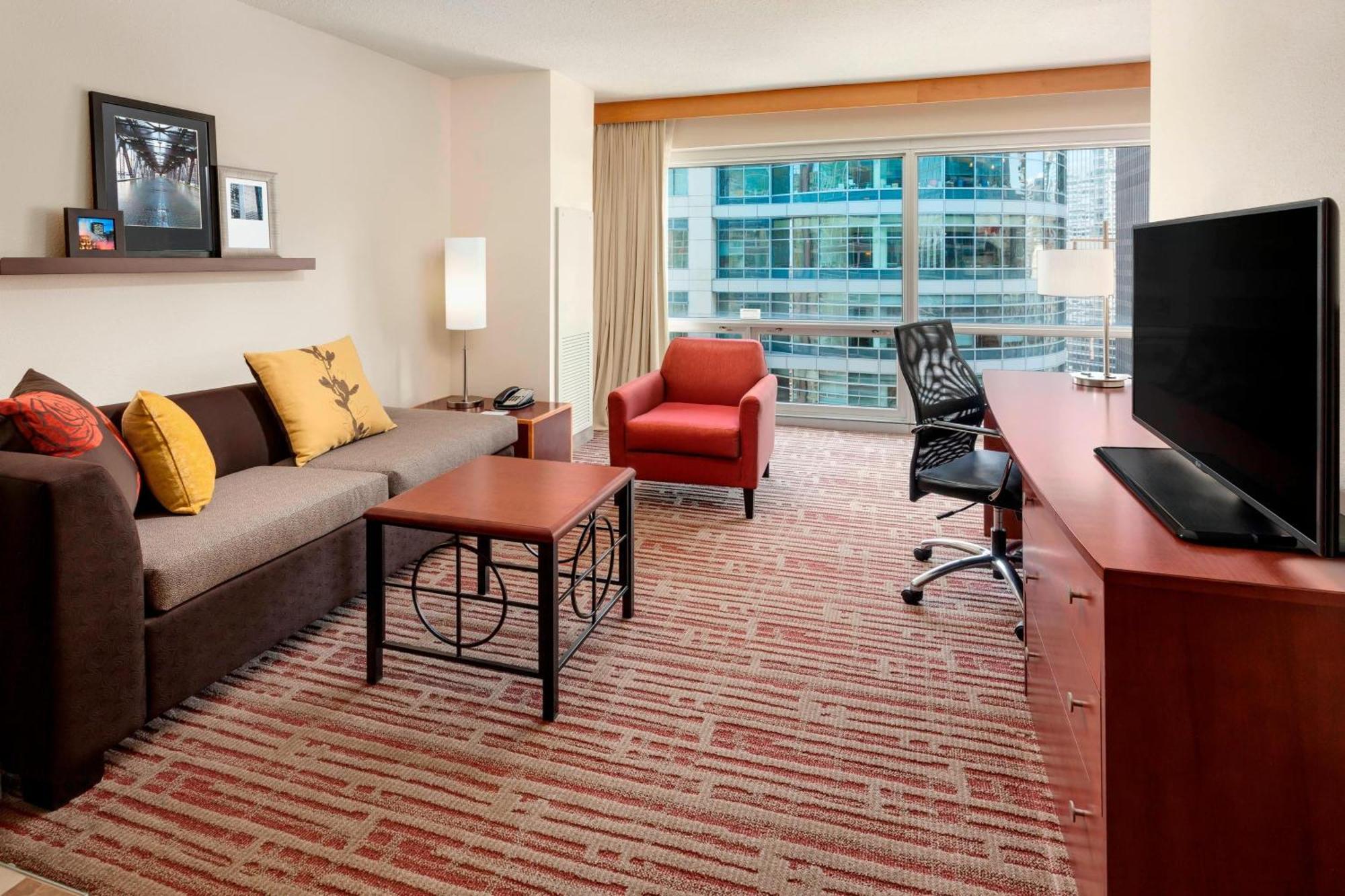 Hotel By Marriott Downtown/river North Chicago