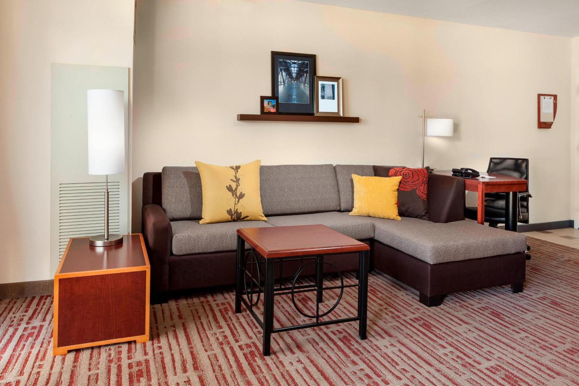 Hotel By Marriott Downtown/river North