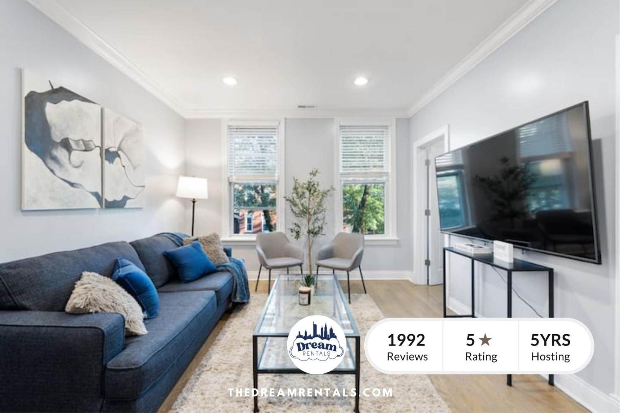Stylish 2br Urban Retreat In River West *