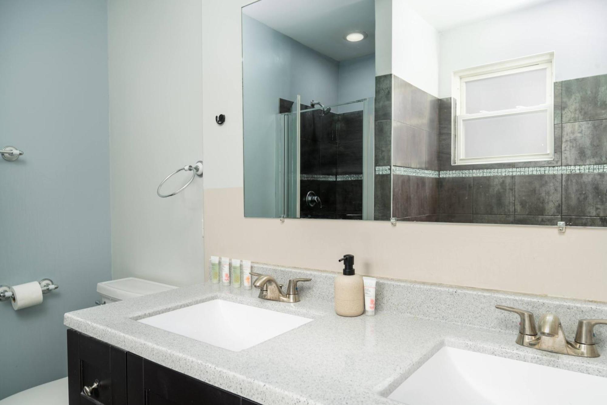 Flexhome Logan Square Penthouse S3 - Parking+patio Chicago