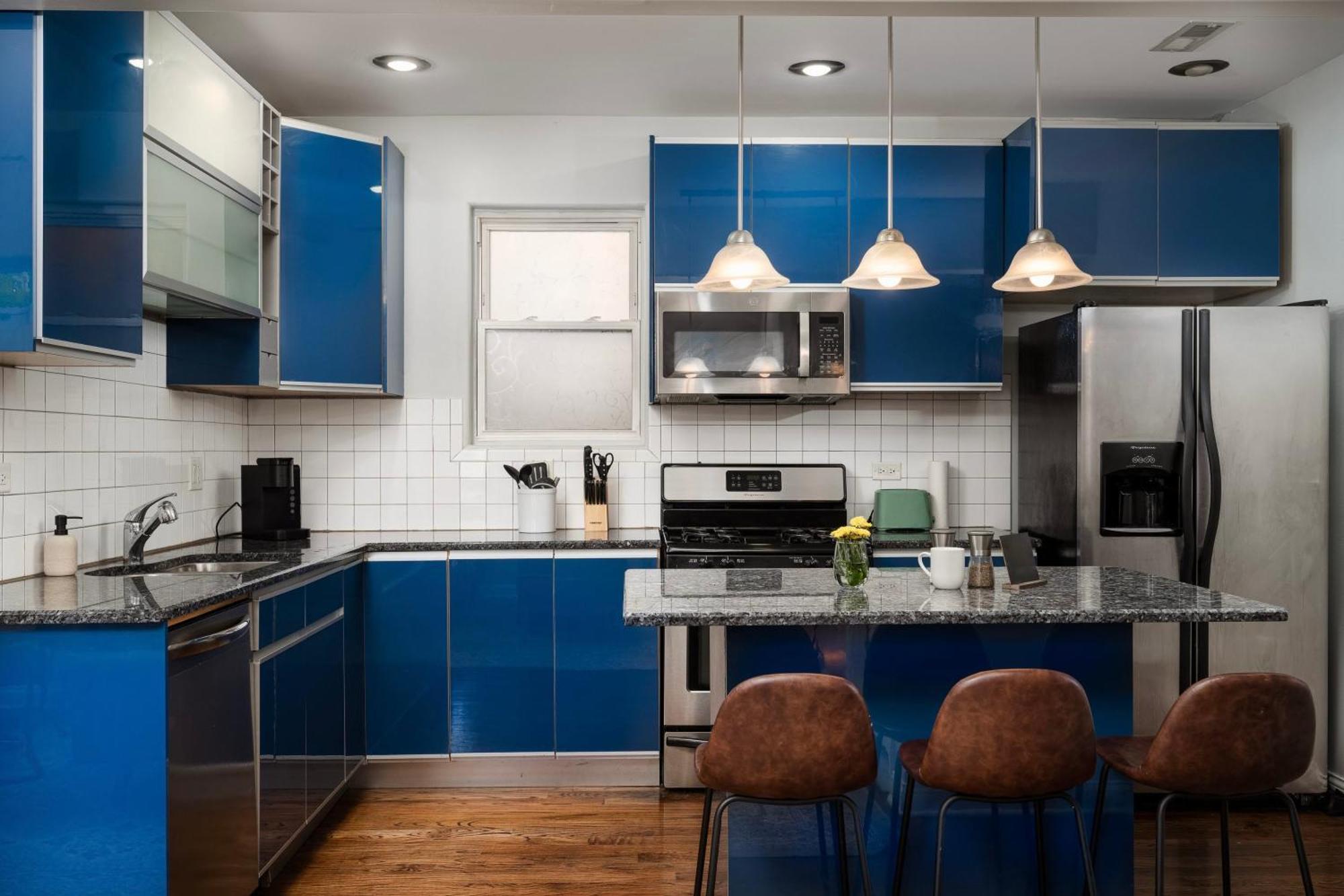 Flexhome Logan Square Penthouse S3 - Parking+patio Apartment *