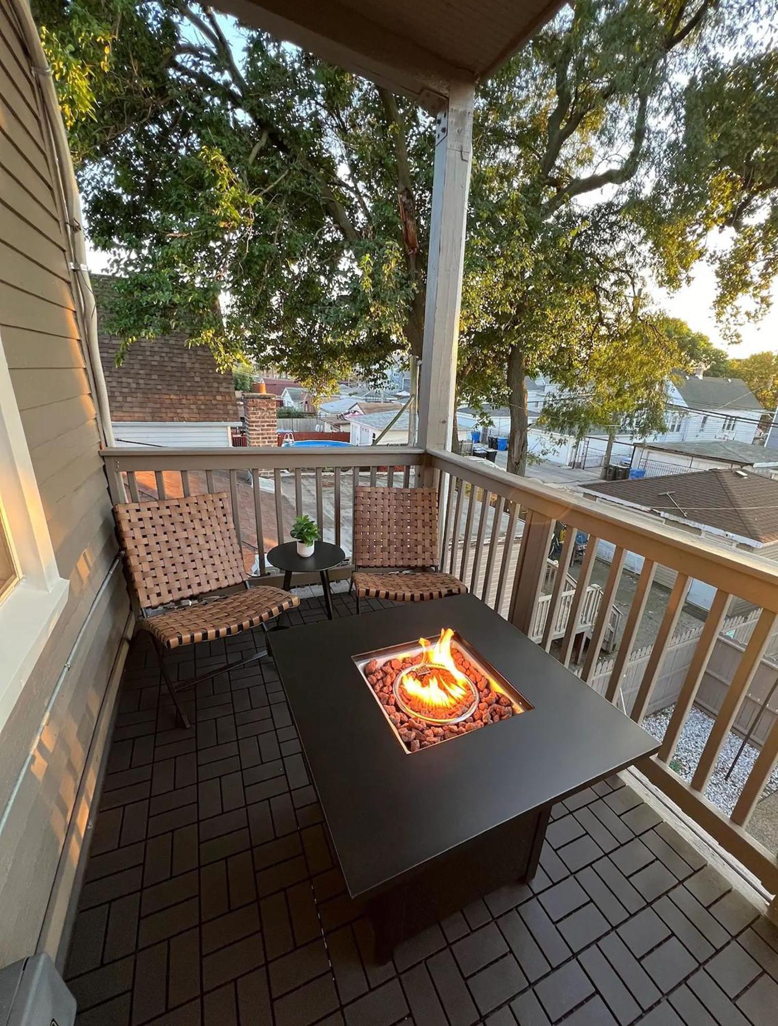 Cozy 3 Bedroom Near Downtown Parking