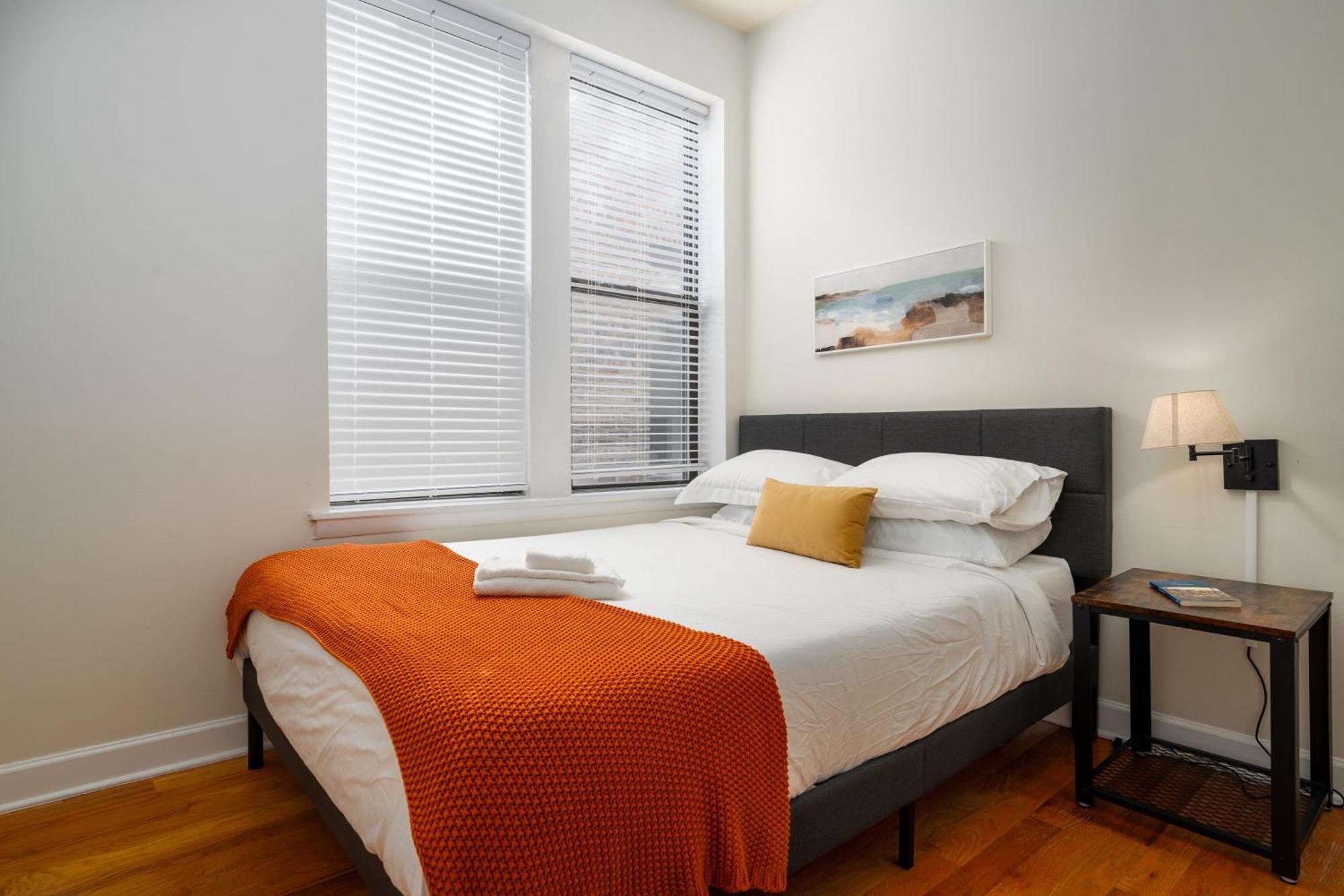 Ukrainian Village 3Br Apartment * Chicago