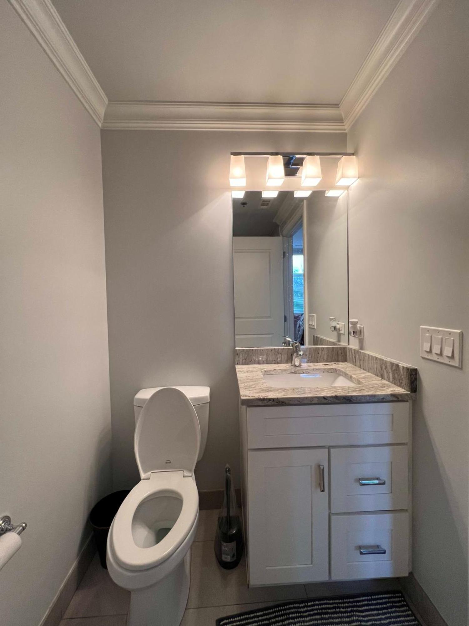 Chic 1 Bedroom W Parking * Chicago