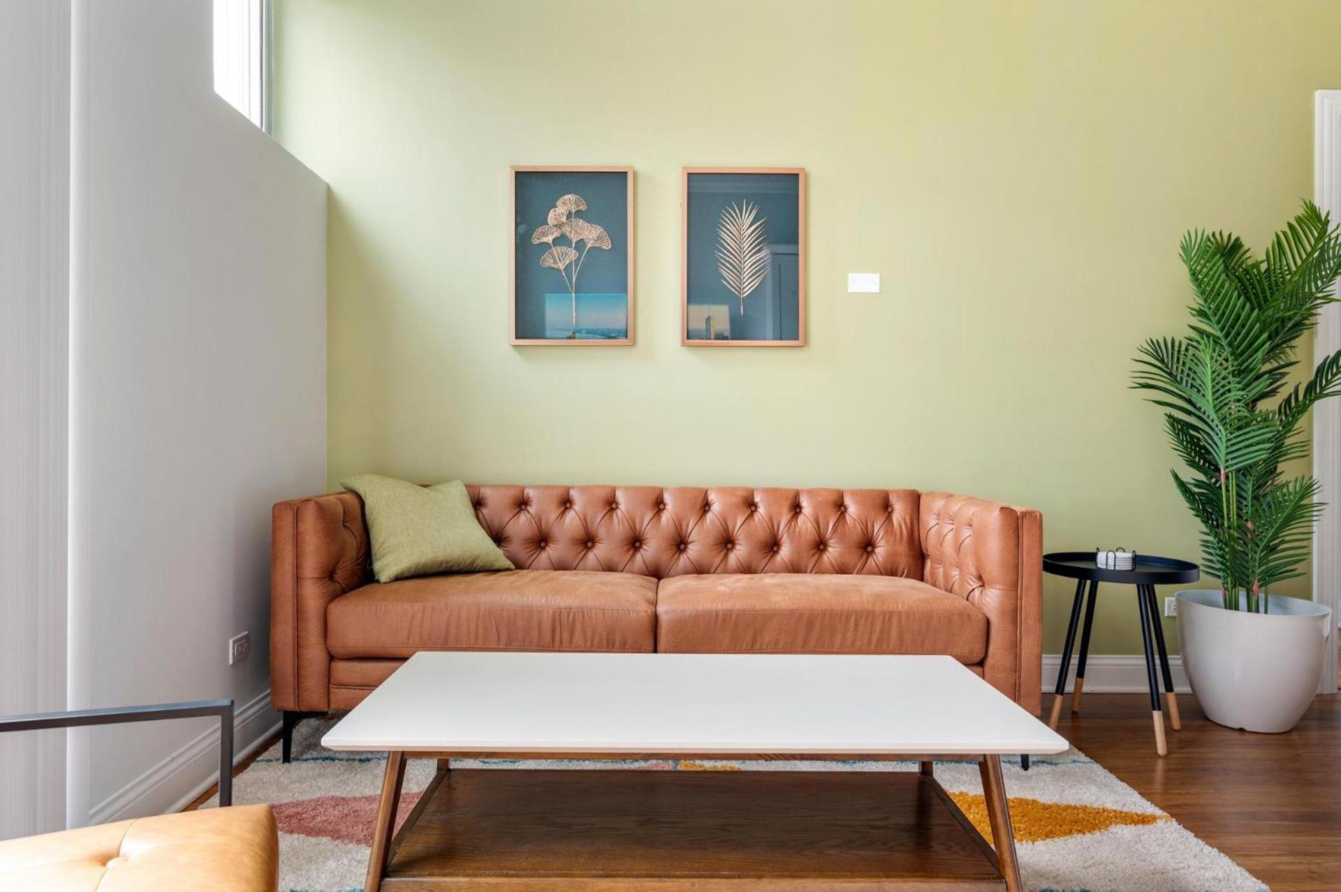 Apartment Gym Garage Parking Balcony Sleeps 6