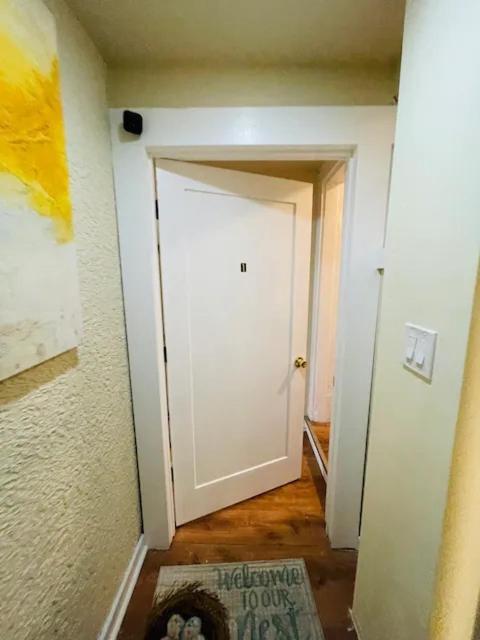 Exquisite Rogers Park 1 Bedroom, 1 Bath Near Evanston * Chicago