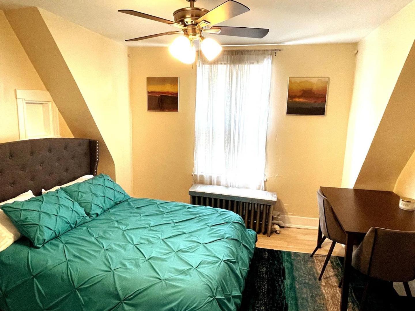 Apartment Exquisite Rogers Park 1 Bedroom, 1 Bath Near Evanston *