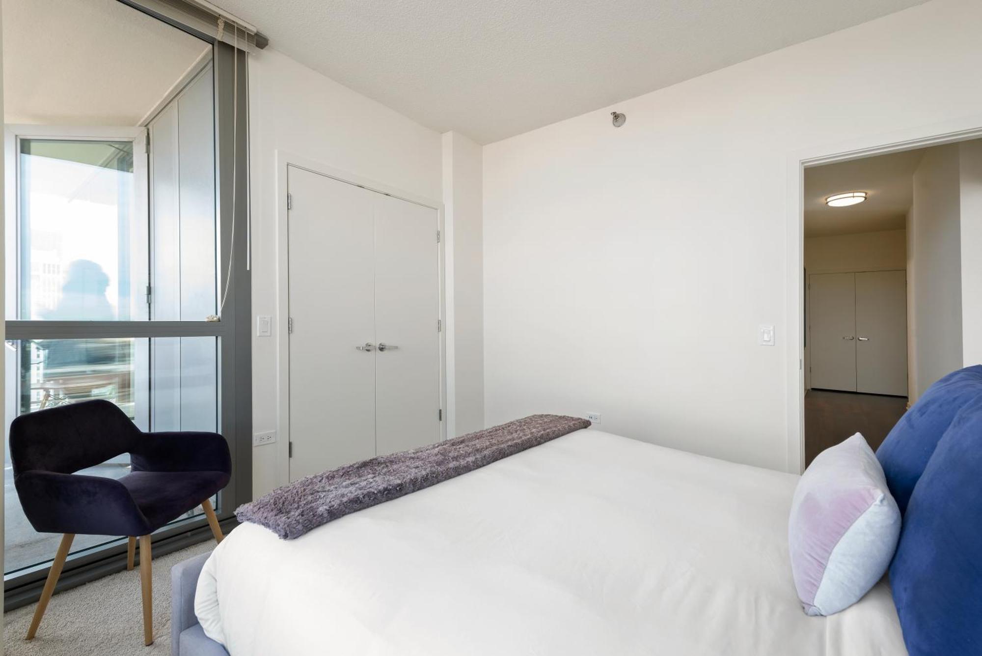 K2 Sky High With Stunning Views In West Loop *