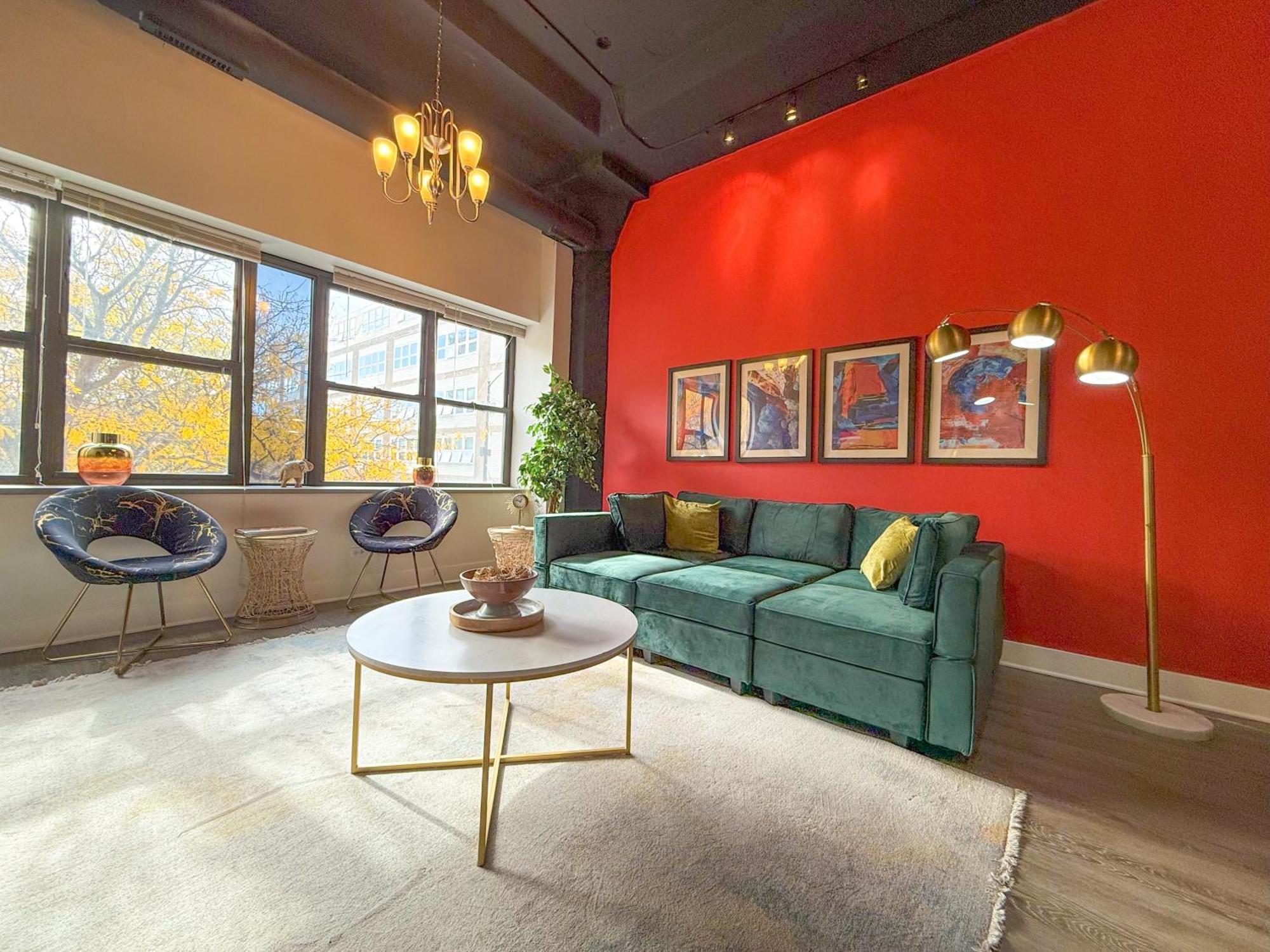 Apartment Mccormick Place Family Haven: Spacious 3br-2ba For 8 *