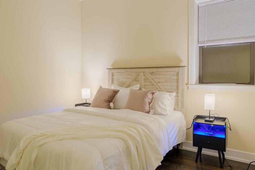 Chic & Elegant 4br Retreat Near Uchi With Laundry * Chicago