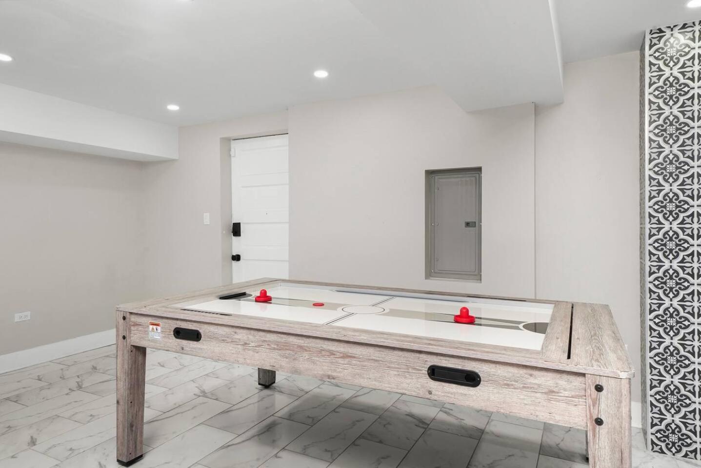 Gorgeous 5 Bedroom Gem With Games