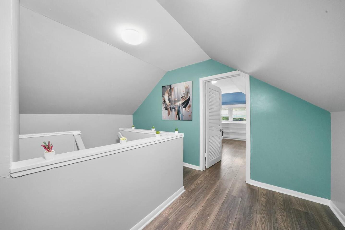 Gorgeous 5 Bedroom Gem With Games * Chicago