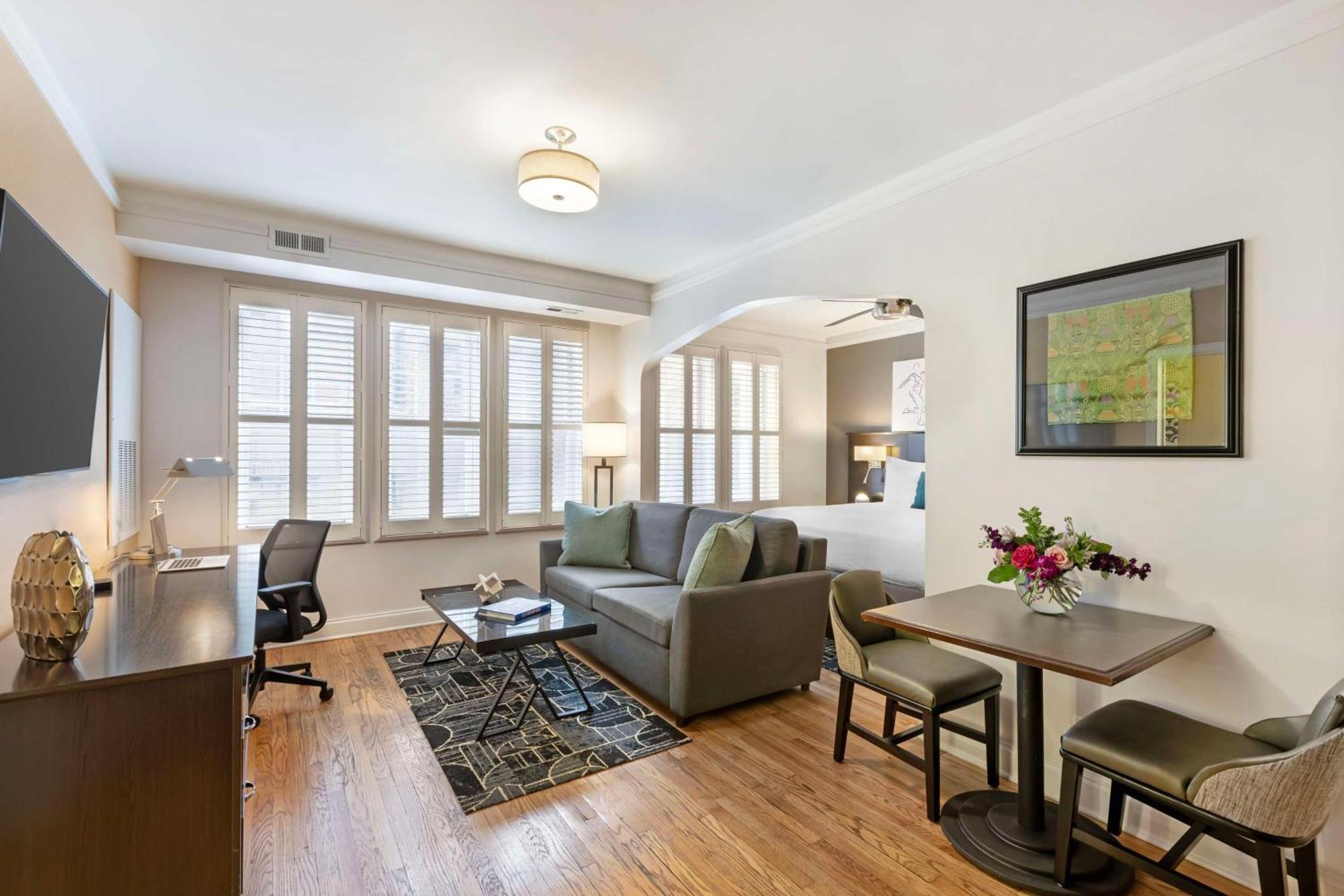 Western Hawthorne Terrace 3* Chicago