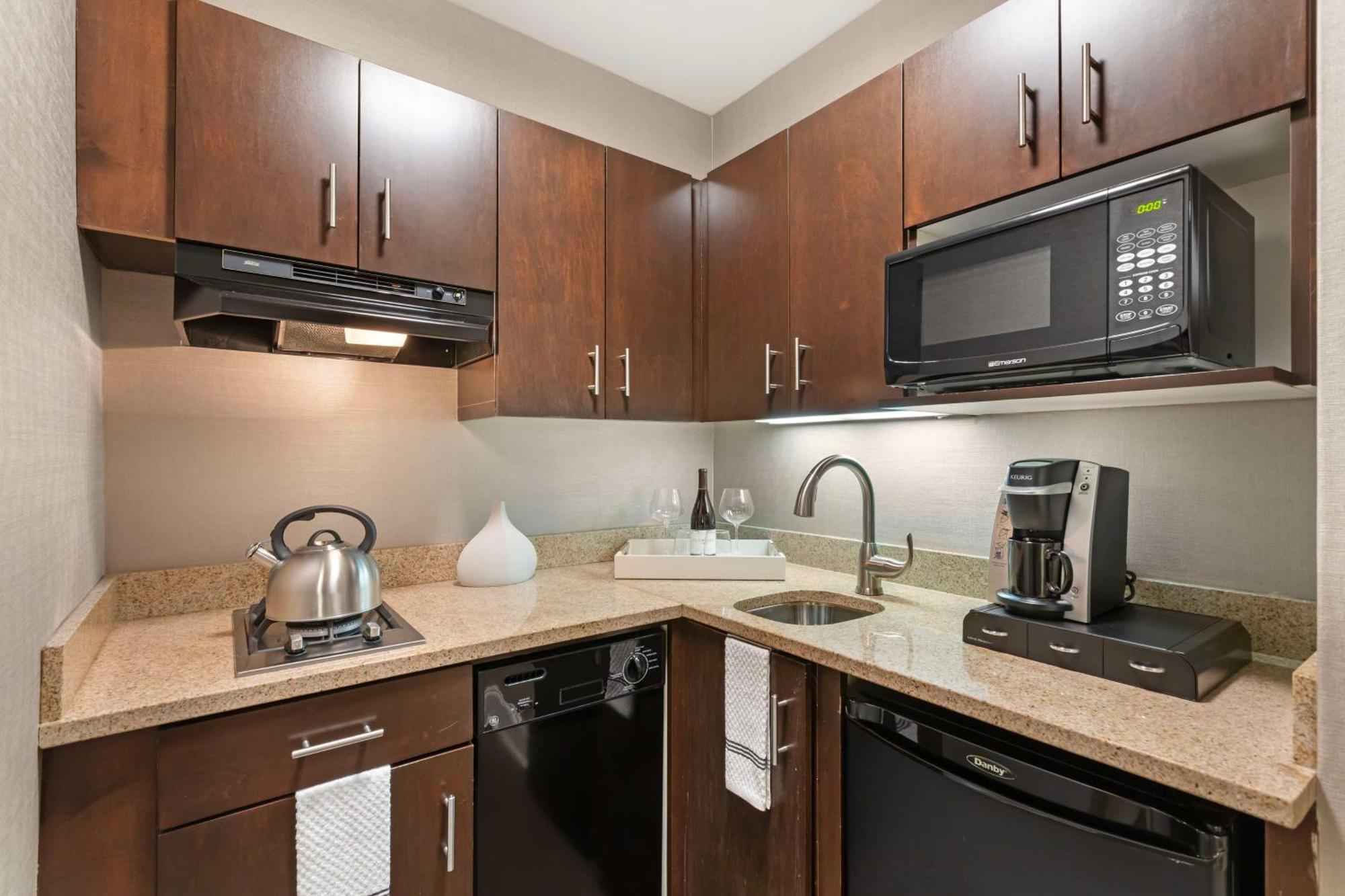 Western Hawthorne Terrace 3*