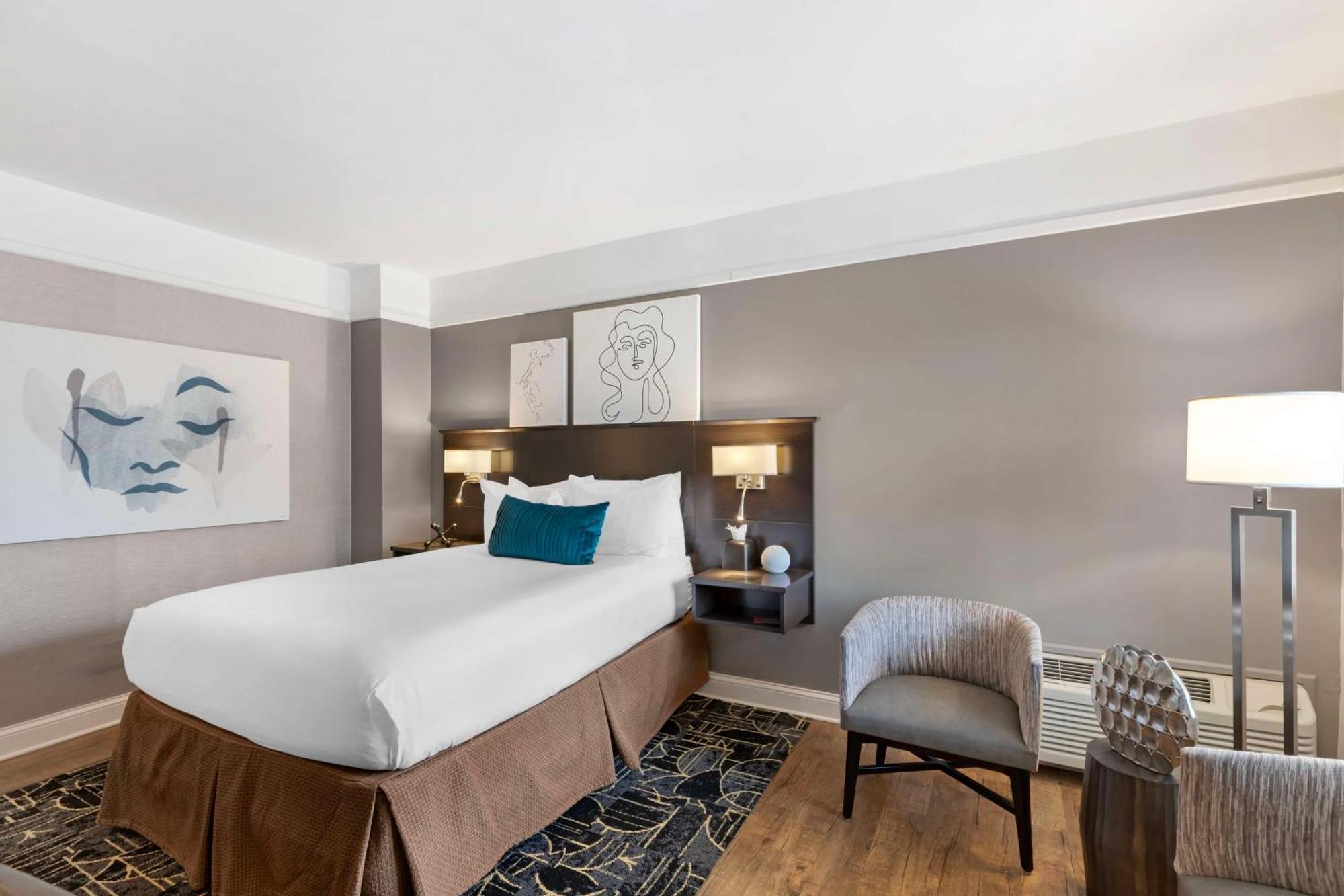 Western Hawthorne Terrace Hotel