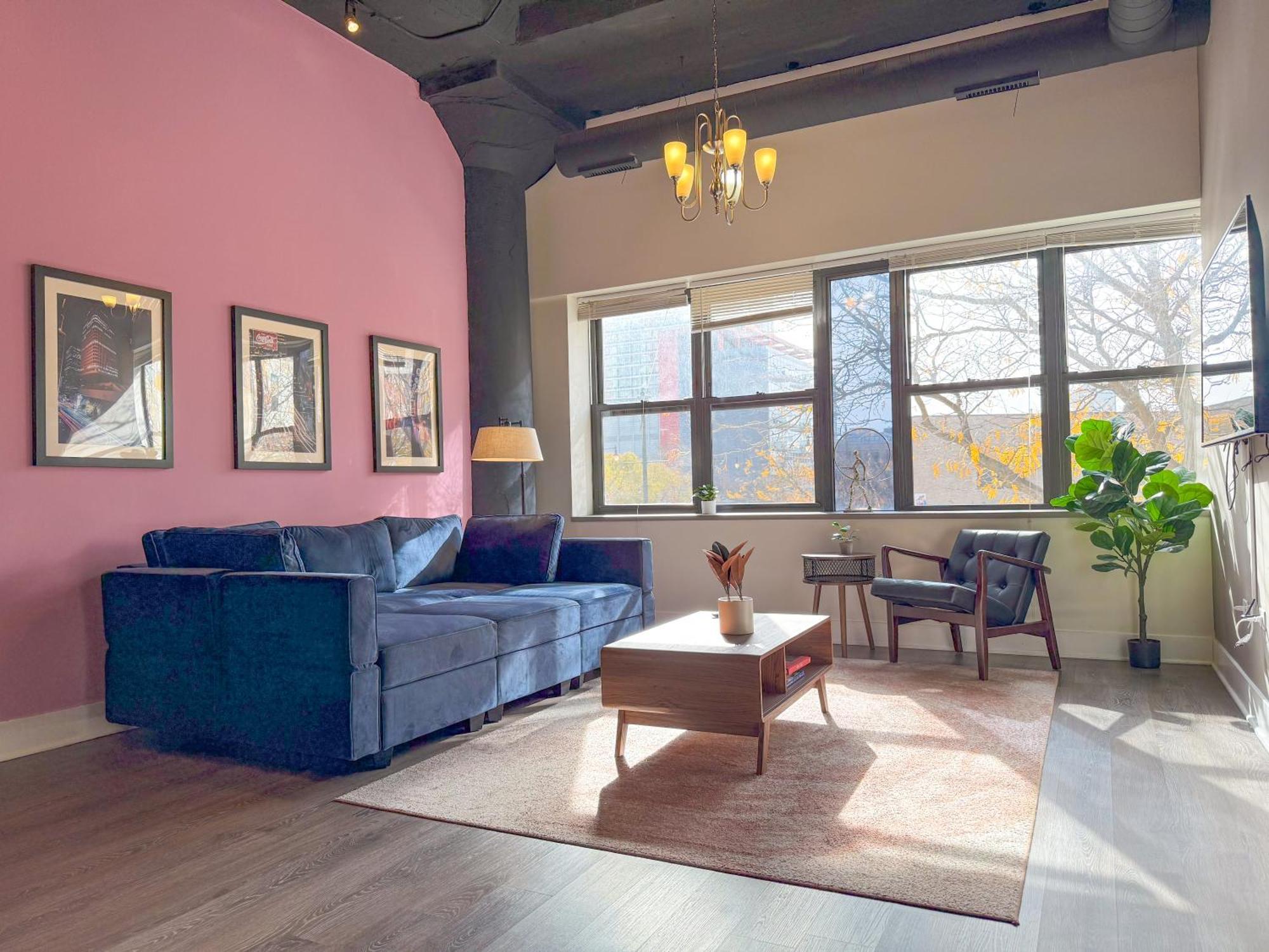 Mccormick Place Huge 2b-2b Loft With Optional Parking That Sleeps Up To 8 * Chicago