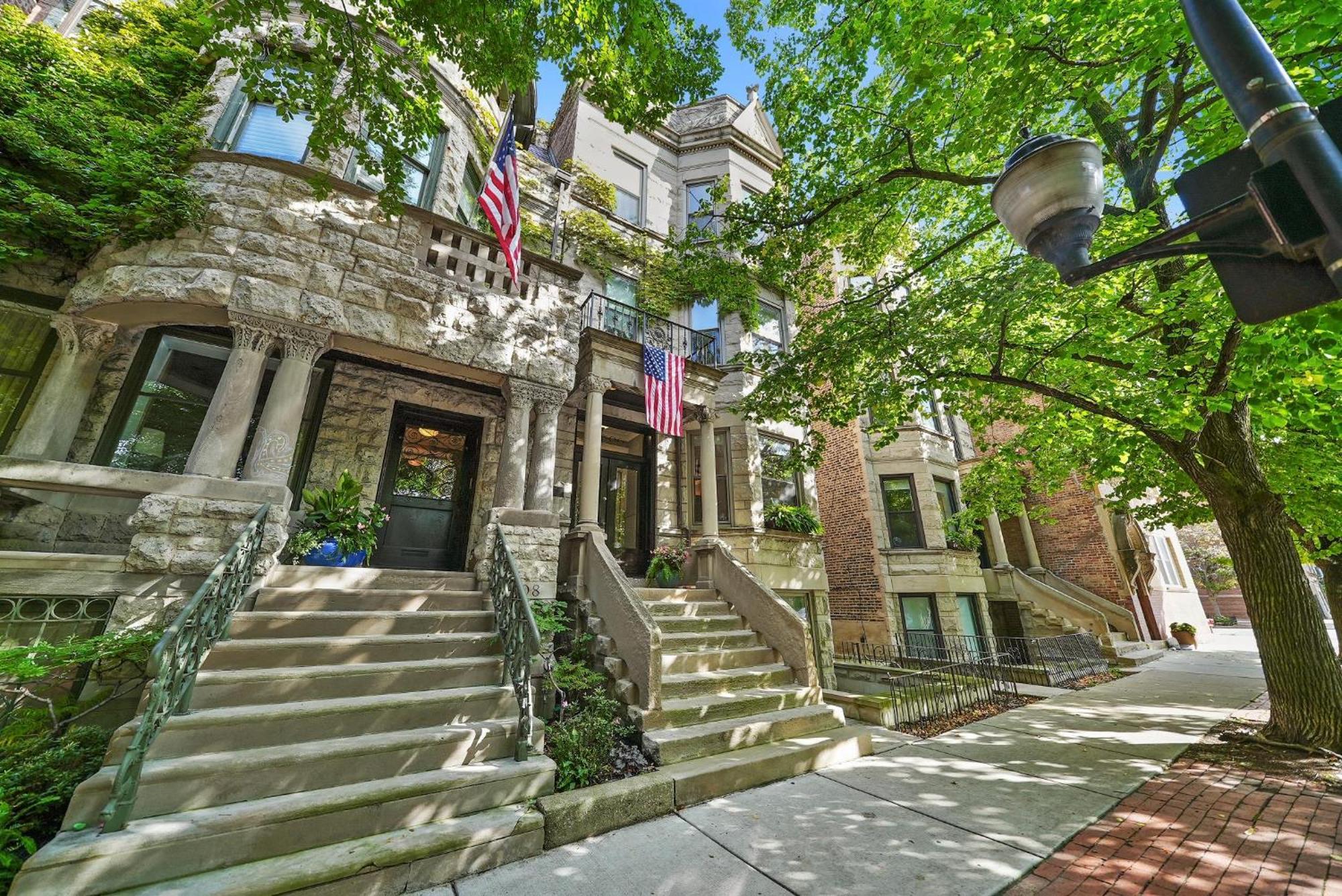 2f Chicago's Little Italy Near West Loop & Downtown Apartment *