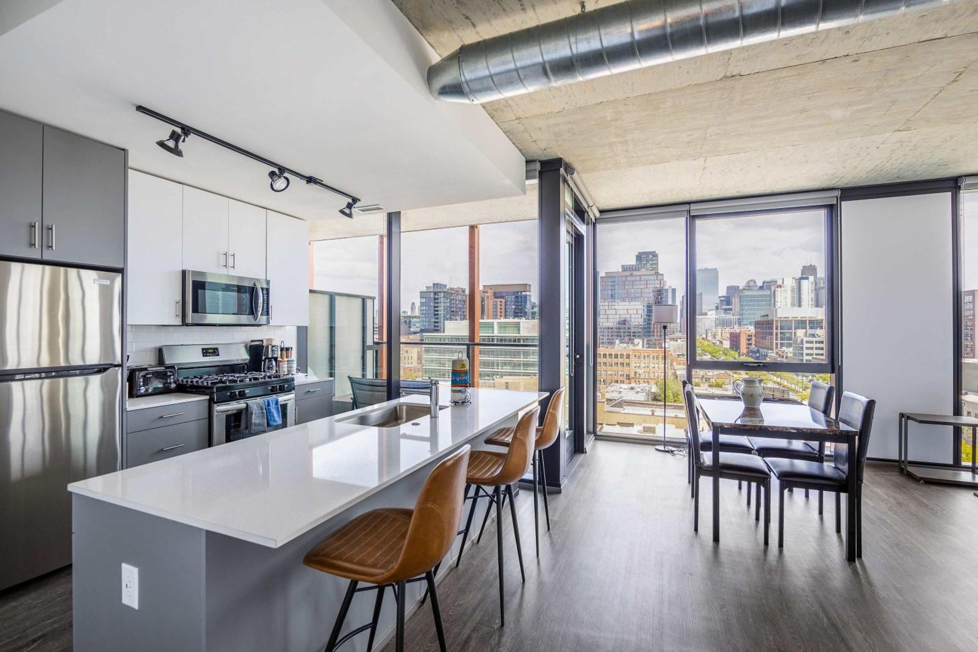 Freshly Minted 2br - Elegance & Comfort In Apartment *