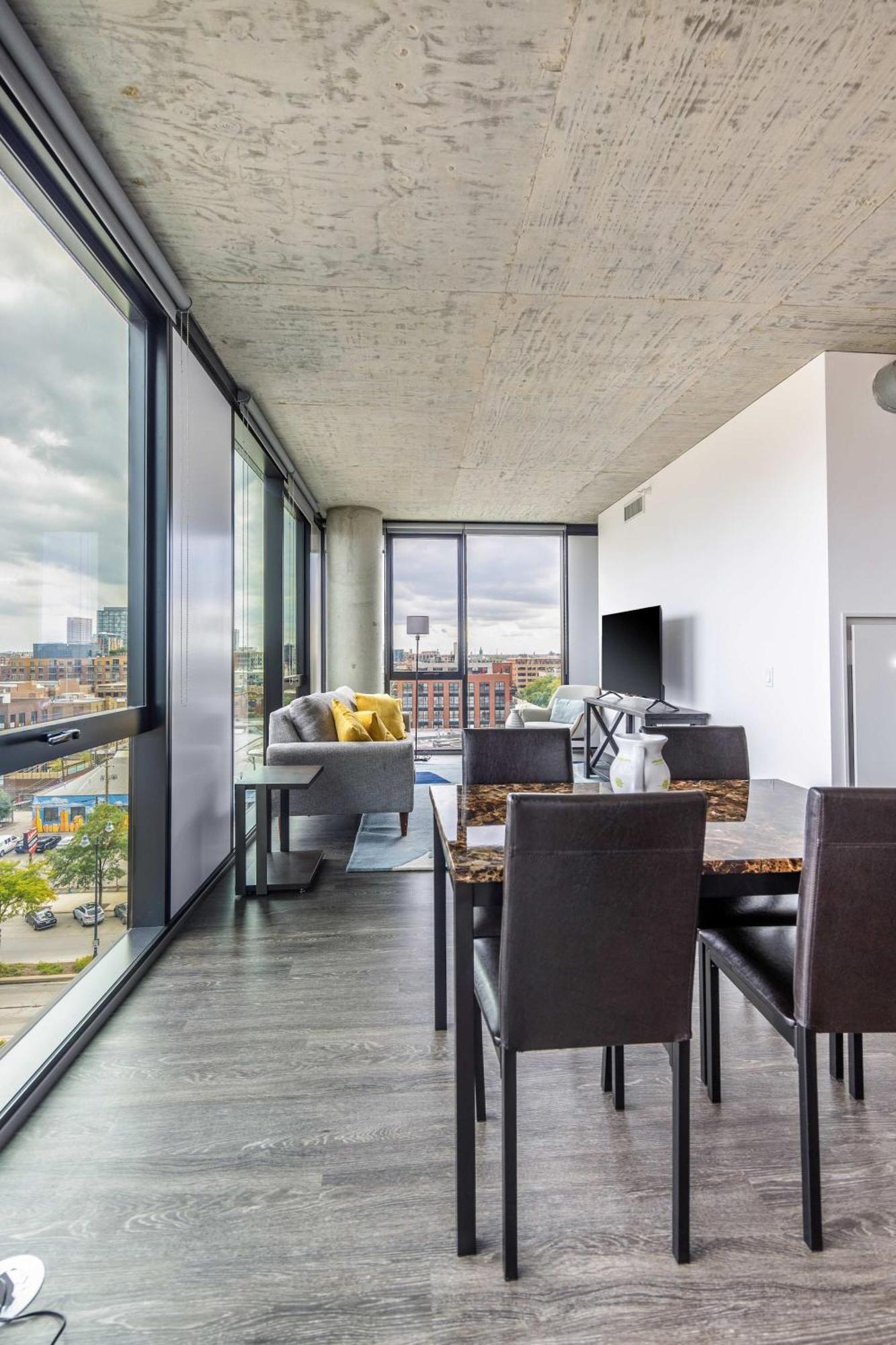 Freshly Minted 2br - Elegance & Comfort In Apartment *
