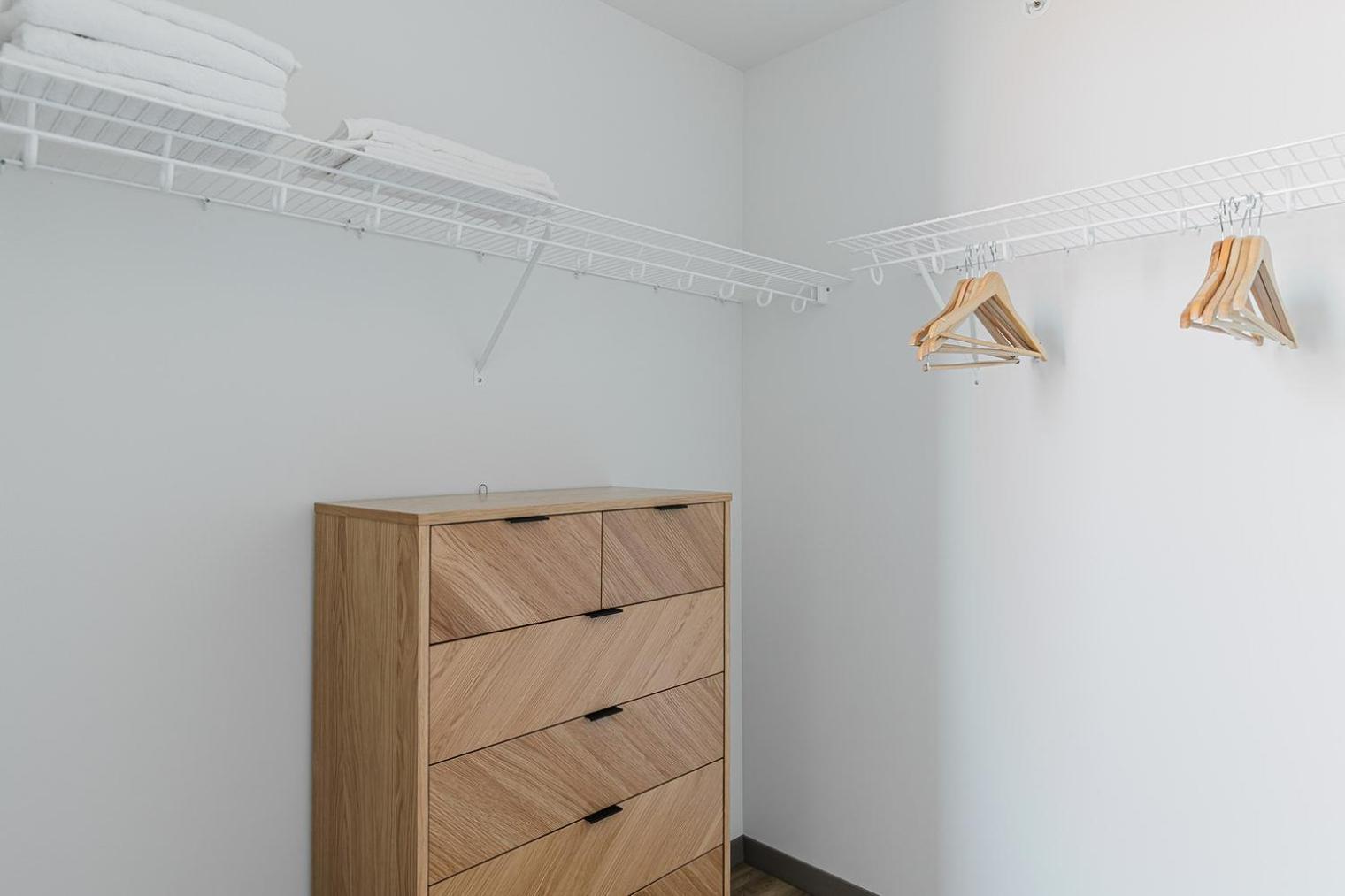 Blueground Medical District 3bd Chi-1112 Apartment