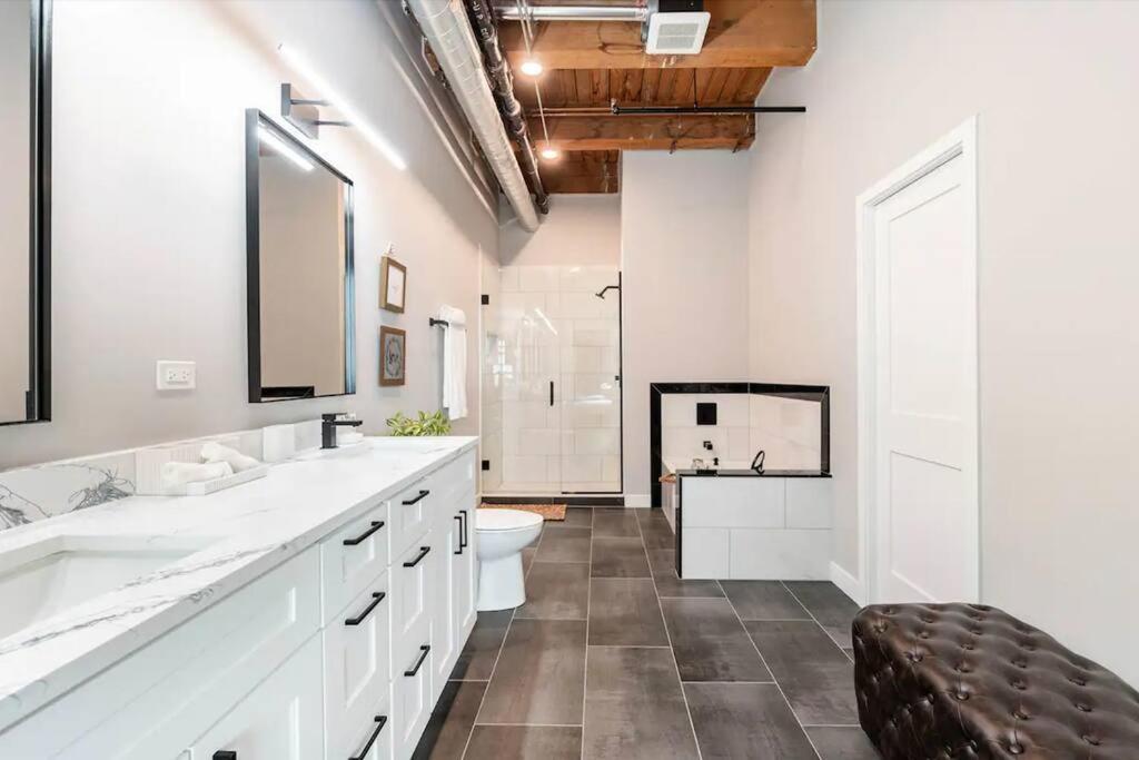 Apartment 201loft Downtown Spacious Loft Sleeps 10