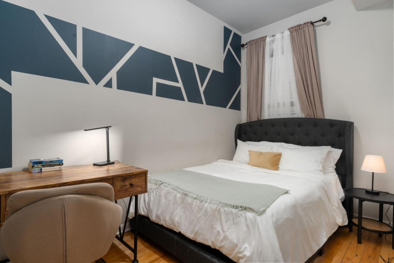 Flexhome Ukrainian Village 2br D4 Chicago