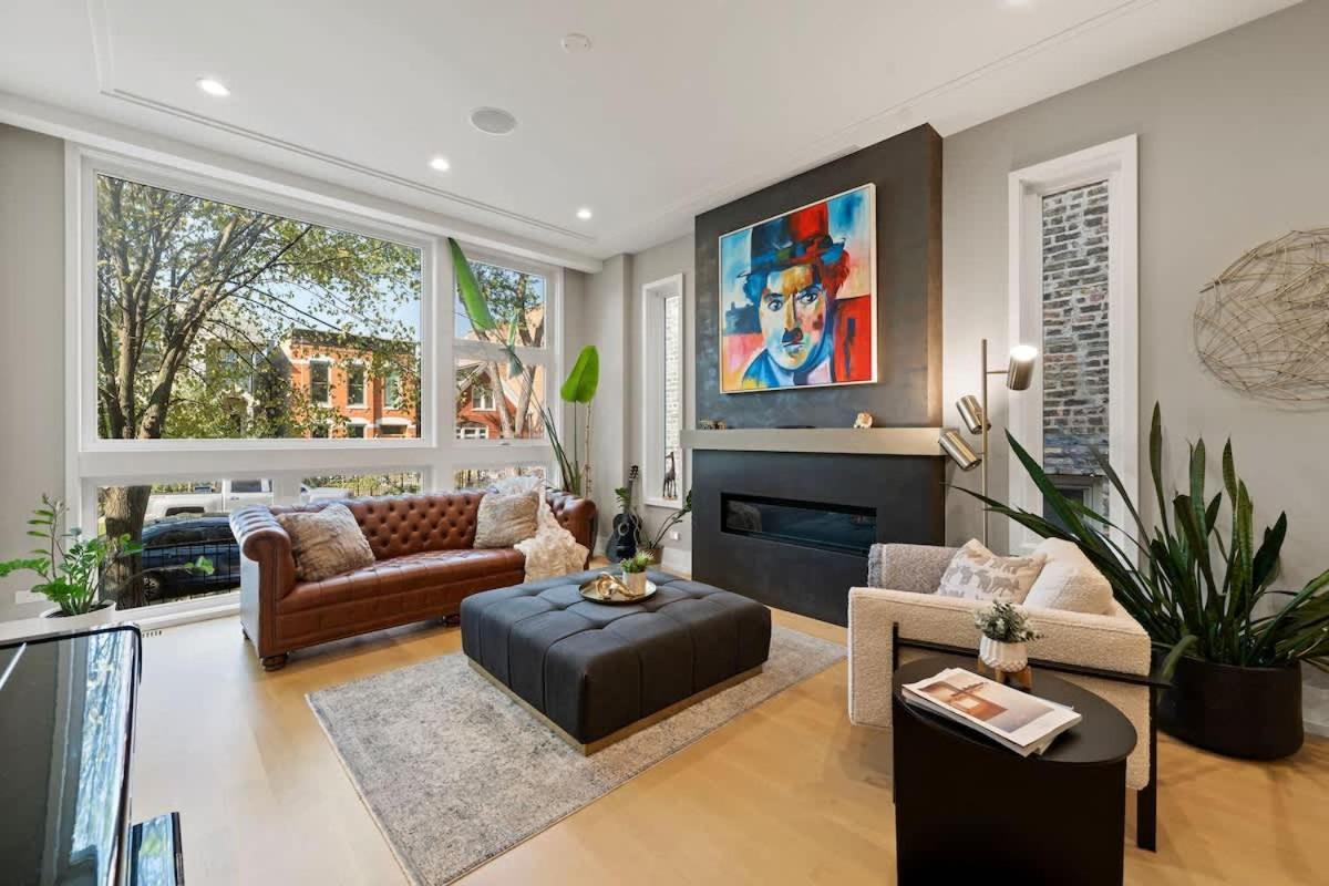 Stunning 5br In Heart Of With 2 Rooftops * Chicago